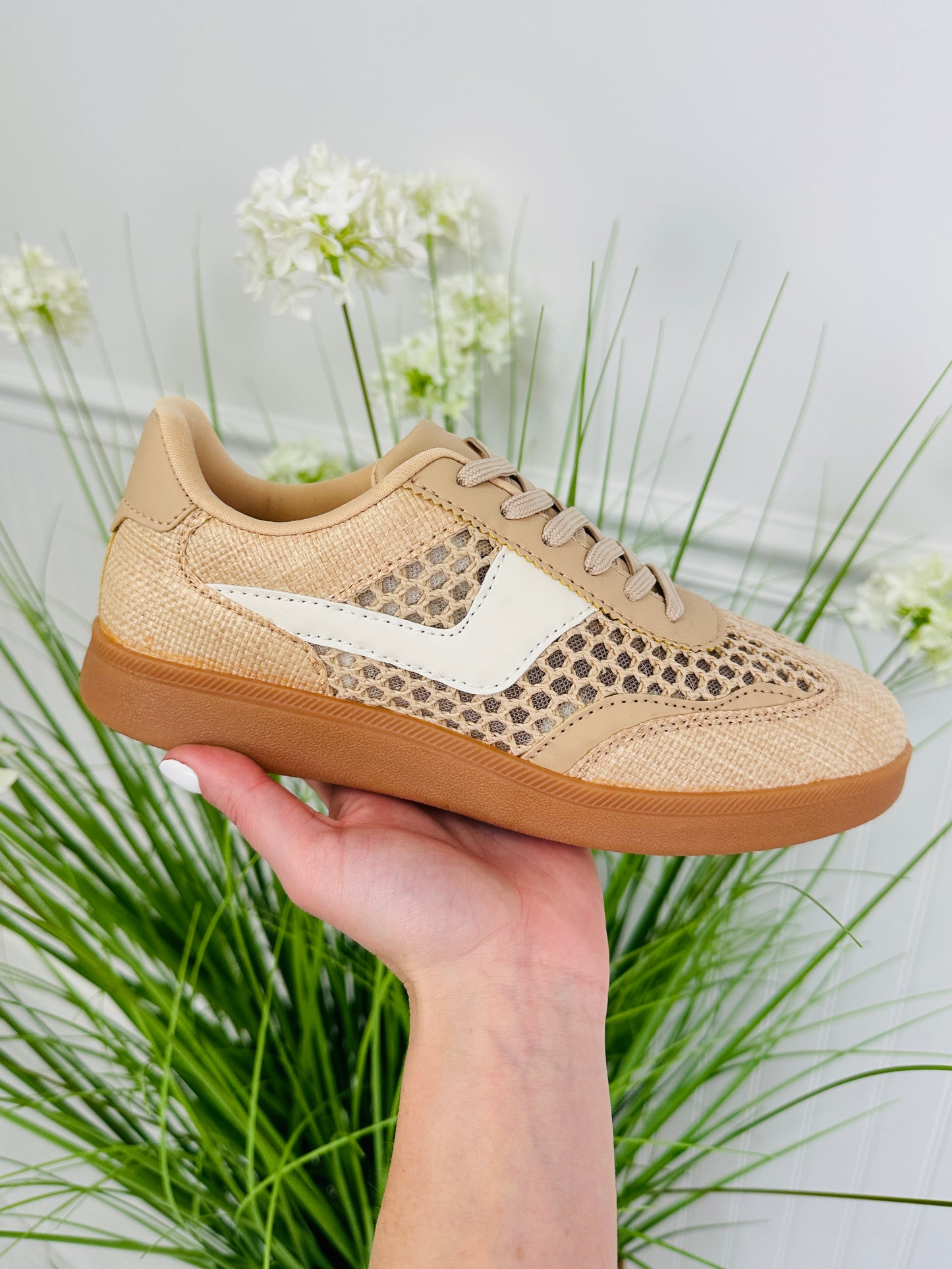 Glimmer Groove Sneakers In Raffia