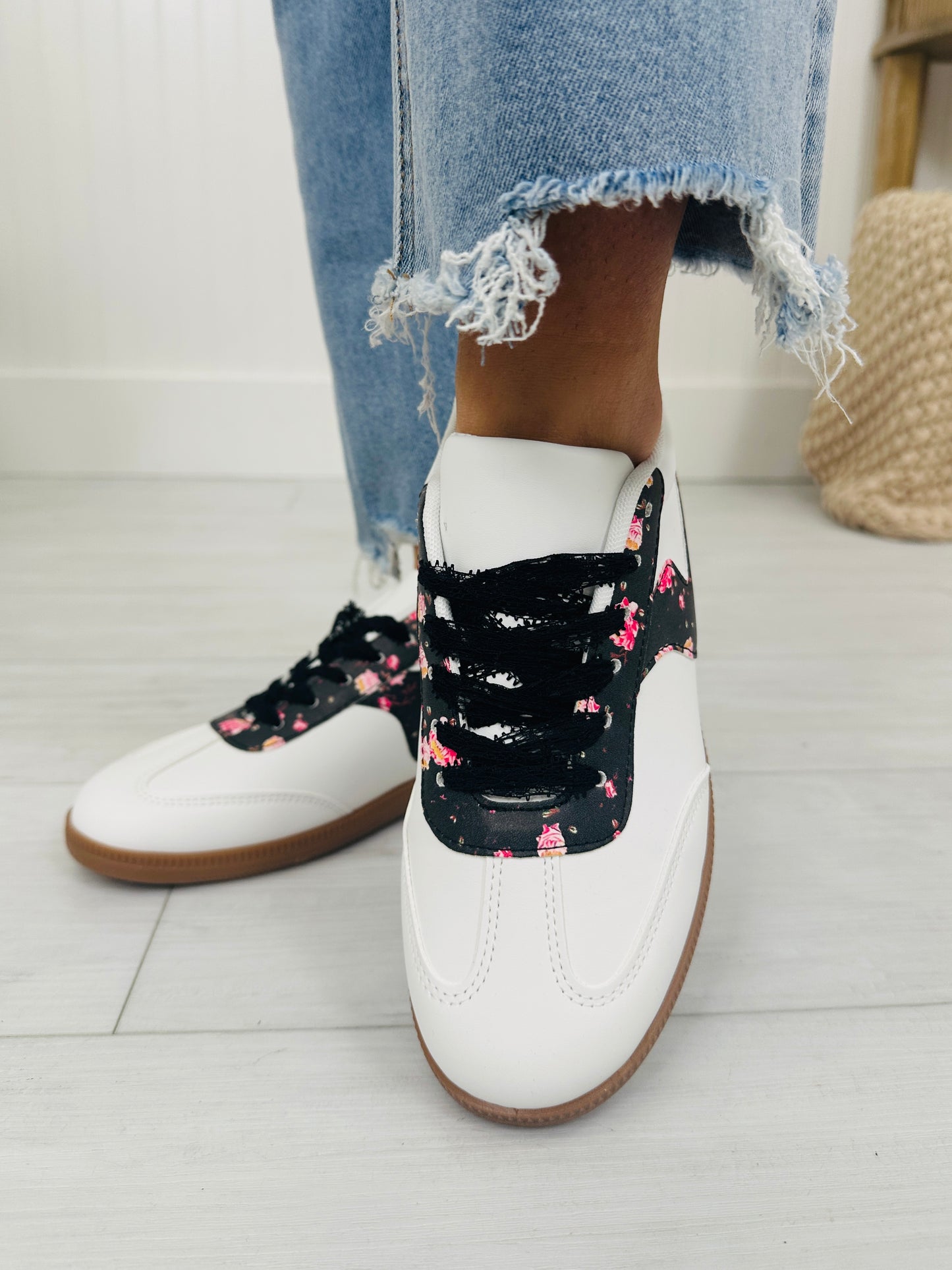 Runway Bloom Sneakers in Black/White