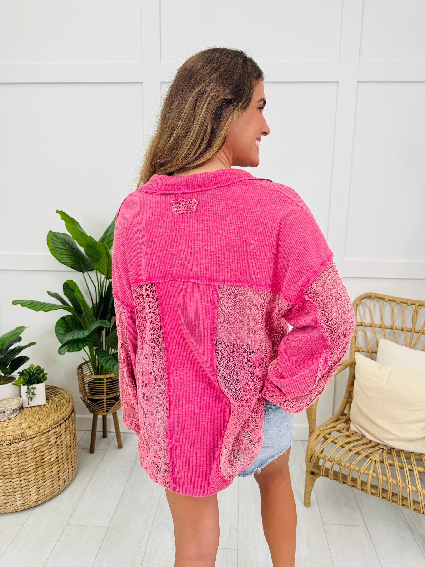 Everyday Lovely Pullover in Fuchsia