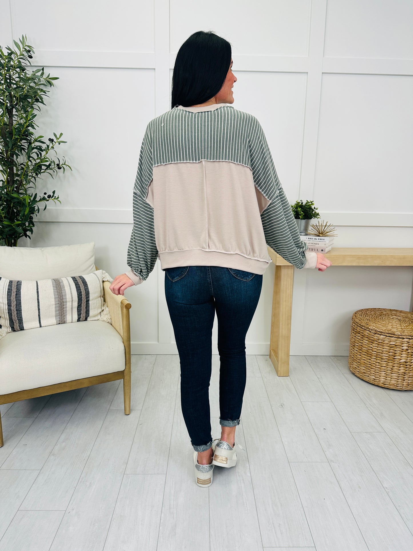 Offbeat Cozy Pullover in Olive