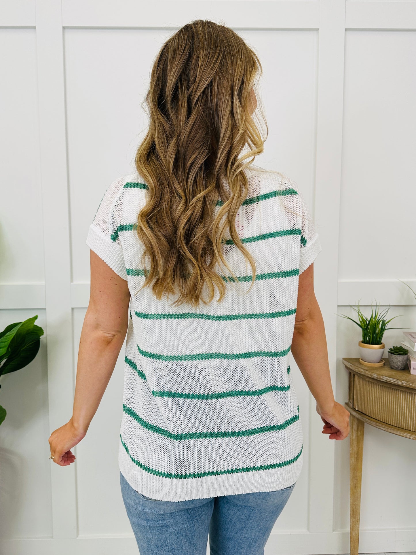 Quiet Coast Top In White