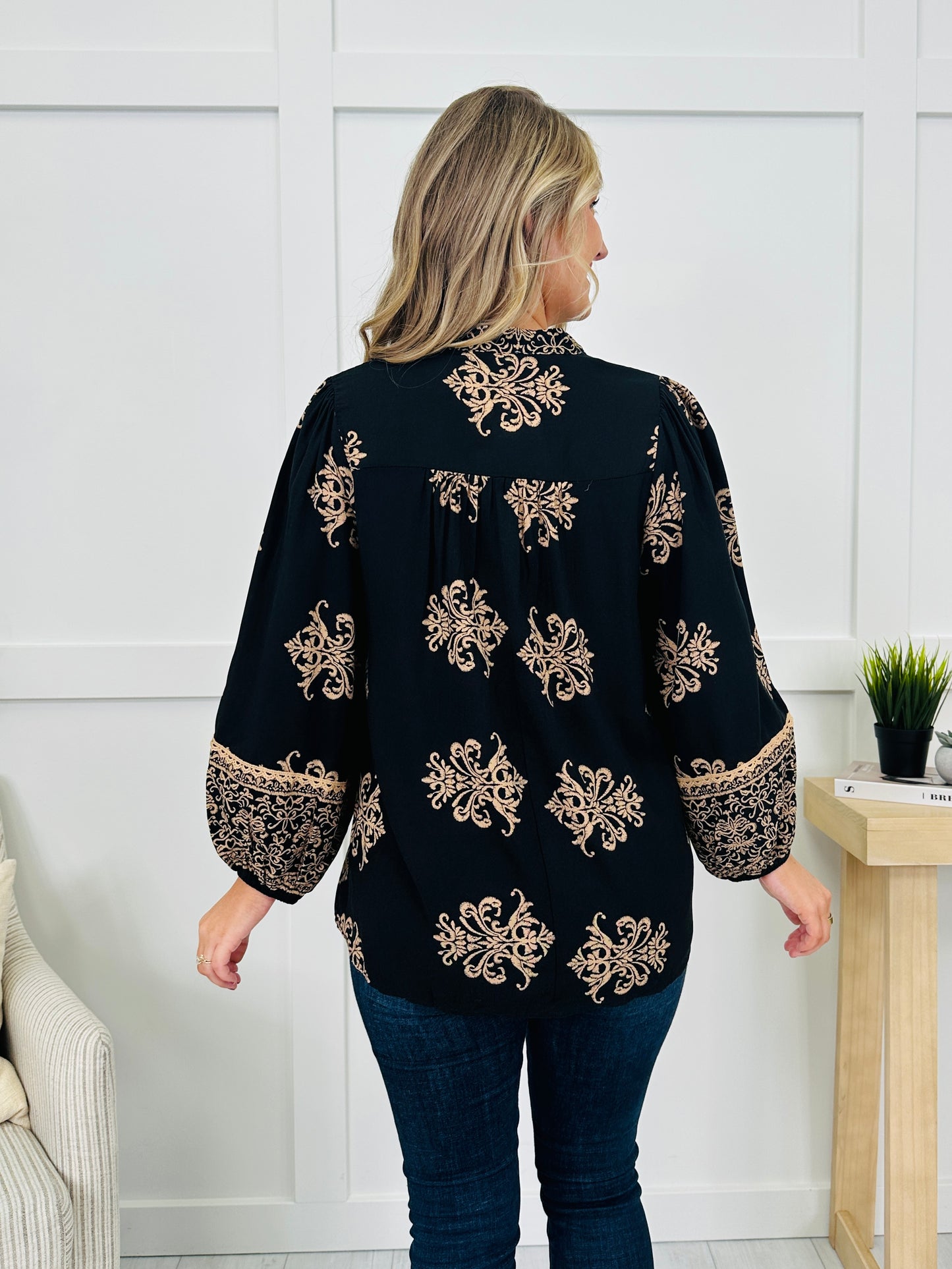 Delicate Authority Top