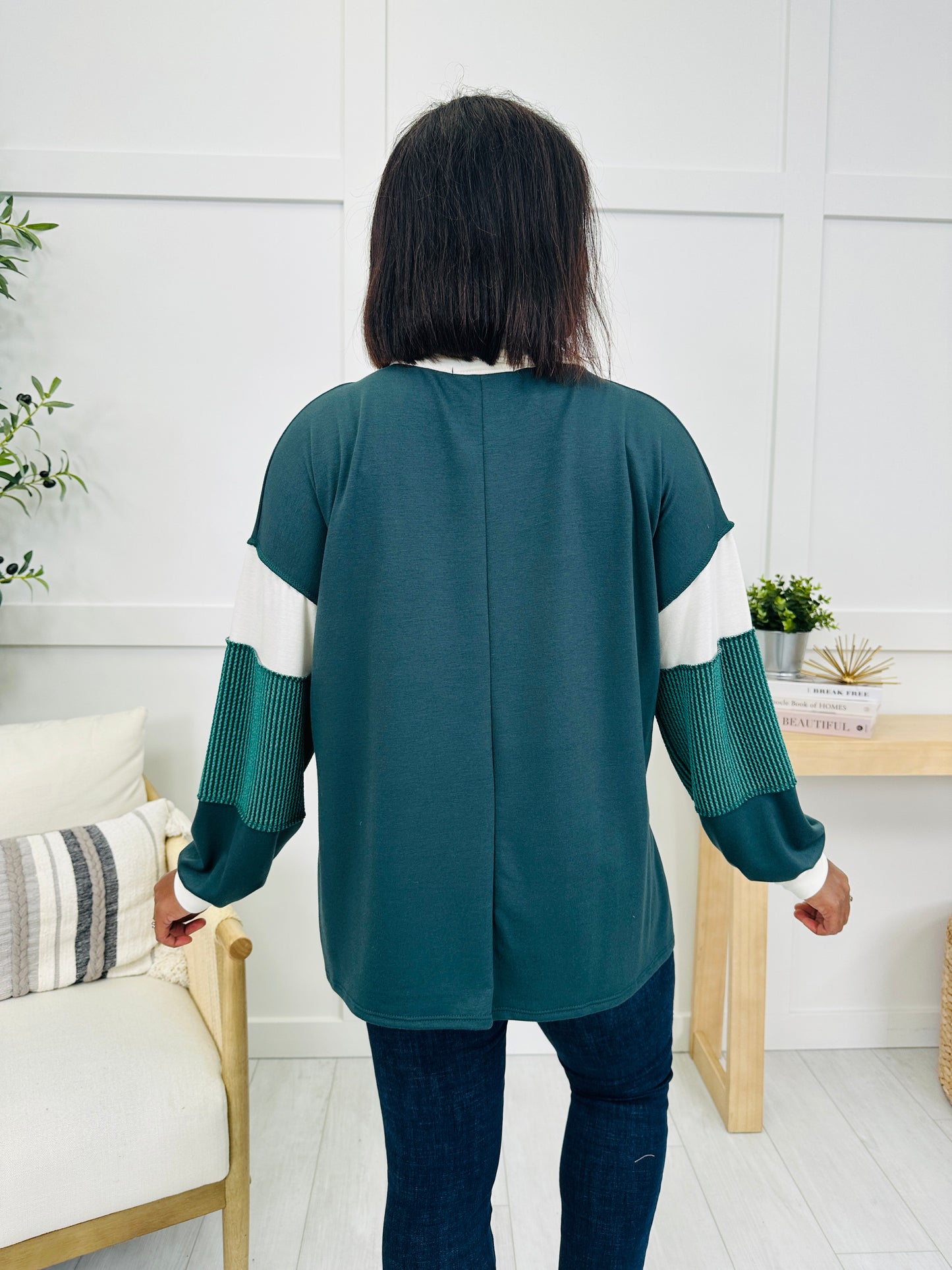 Signature Contrast Pullover in Hunter Green