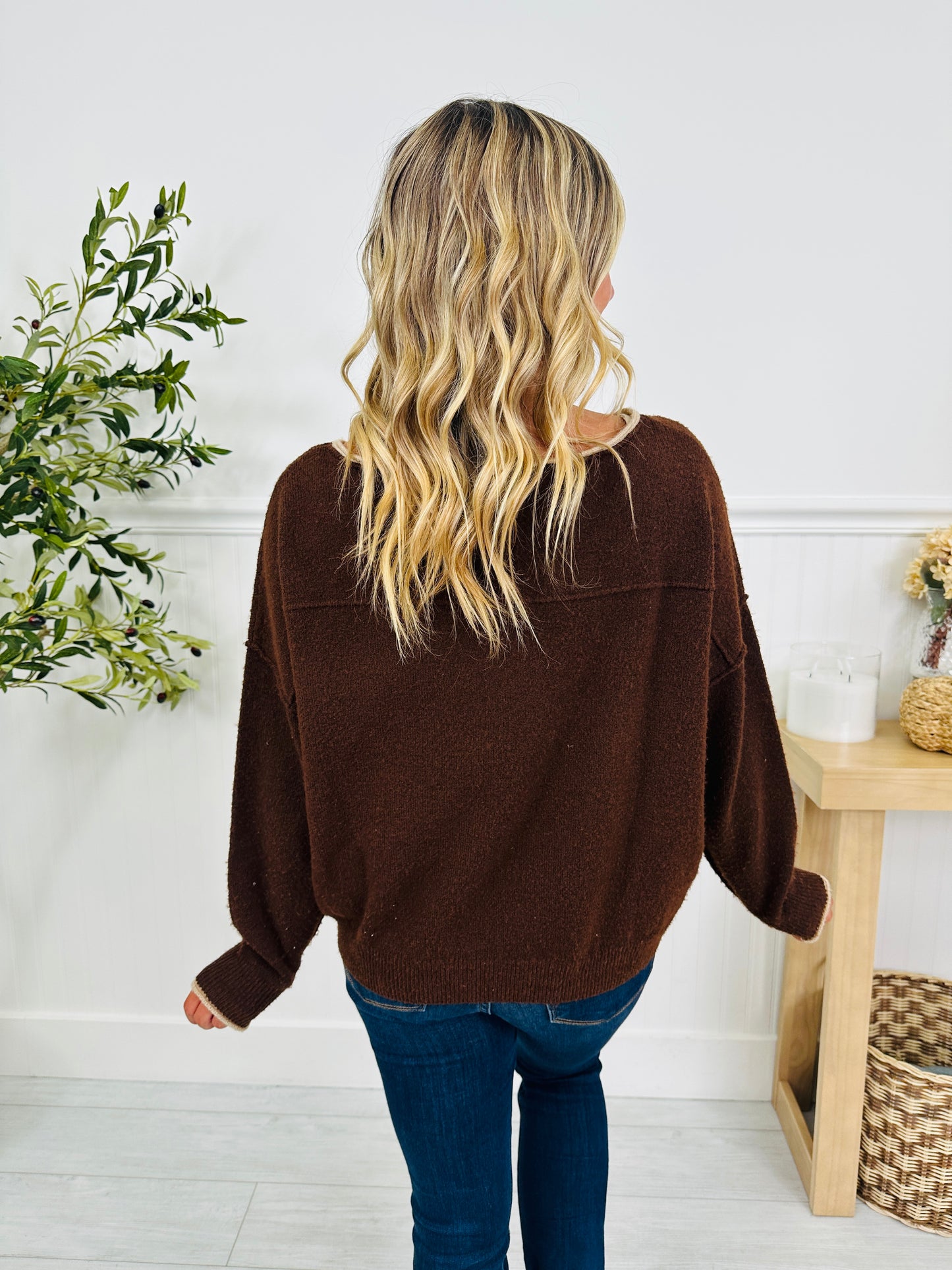 The Espresso Lane Top In Brown