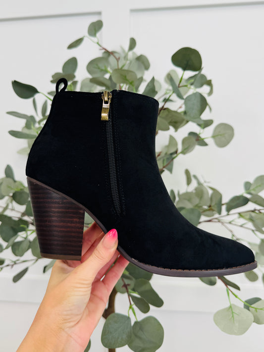 Downtown Days Booties In Black