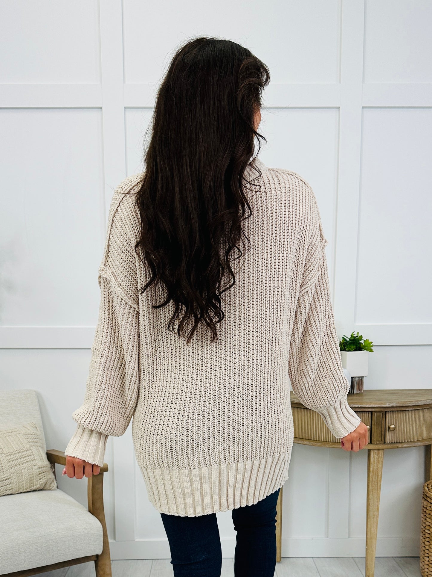 Casual Company Sweater In Ecru
