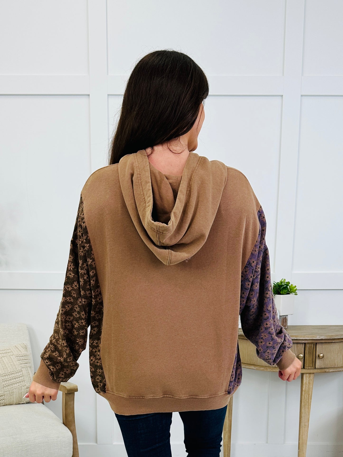 Daisies & Daydreams Hoodie in Mocha