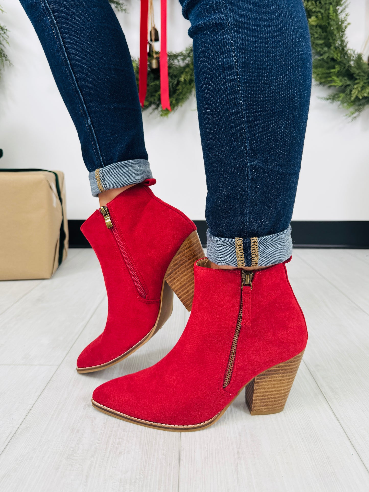Downtown Days Booties In Dark Red