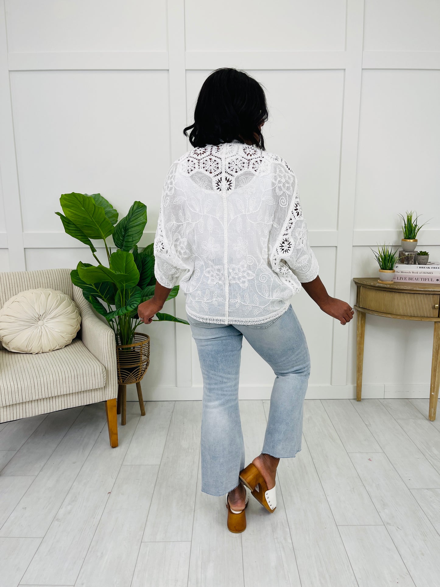 Garden of Threads Cardigan In Off White