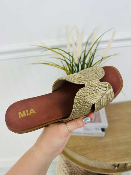 Catching Some Rays Sandals In Soft Gold