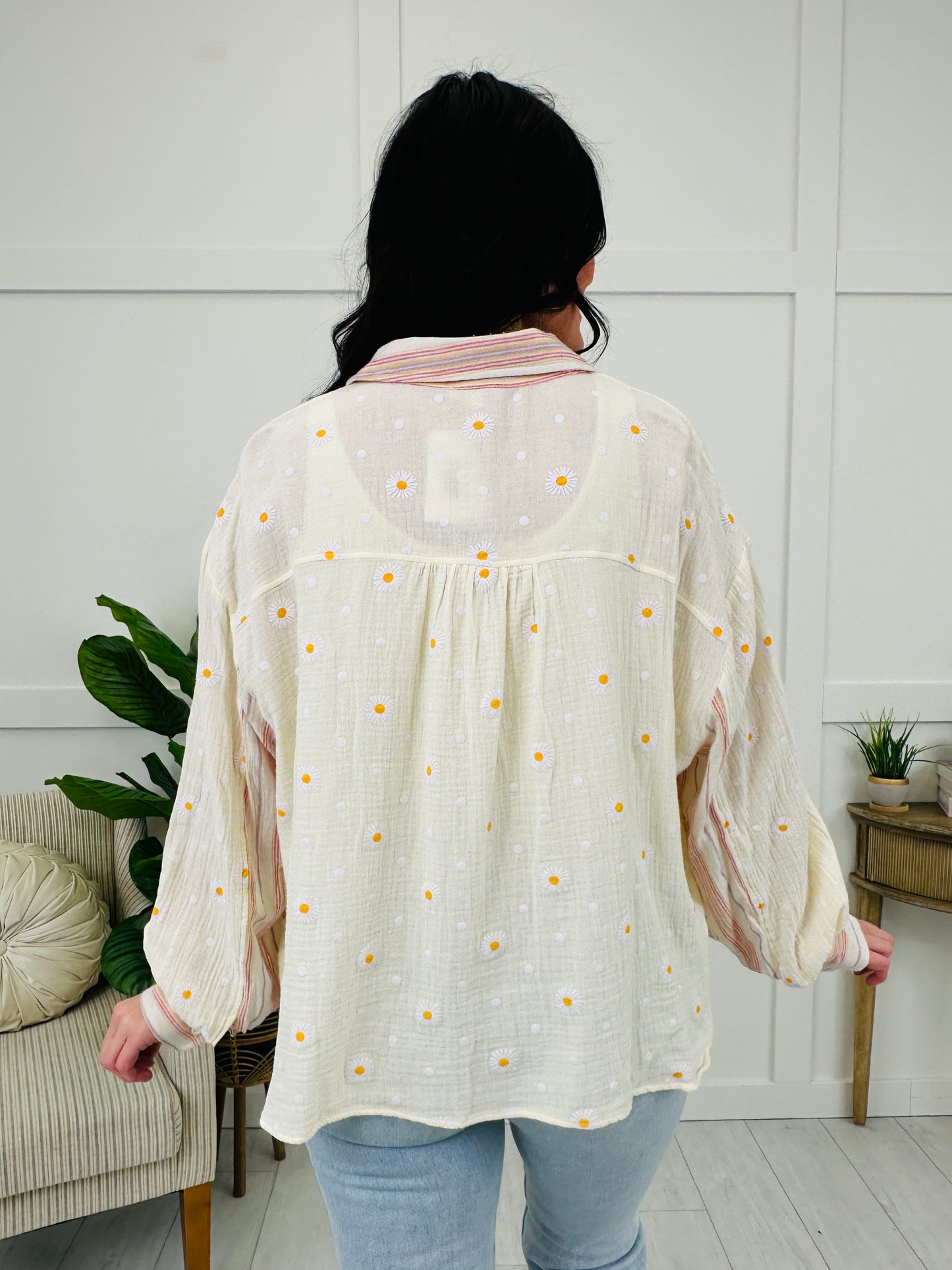 Whimsy Wander Top In Cream