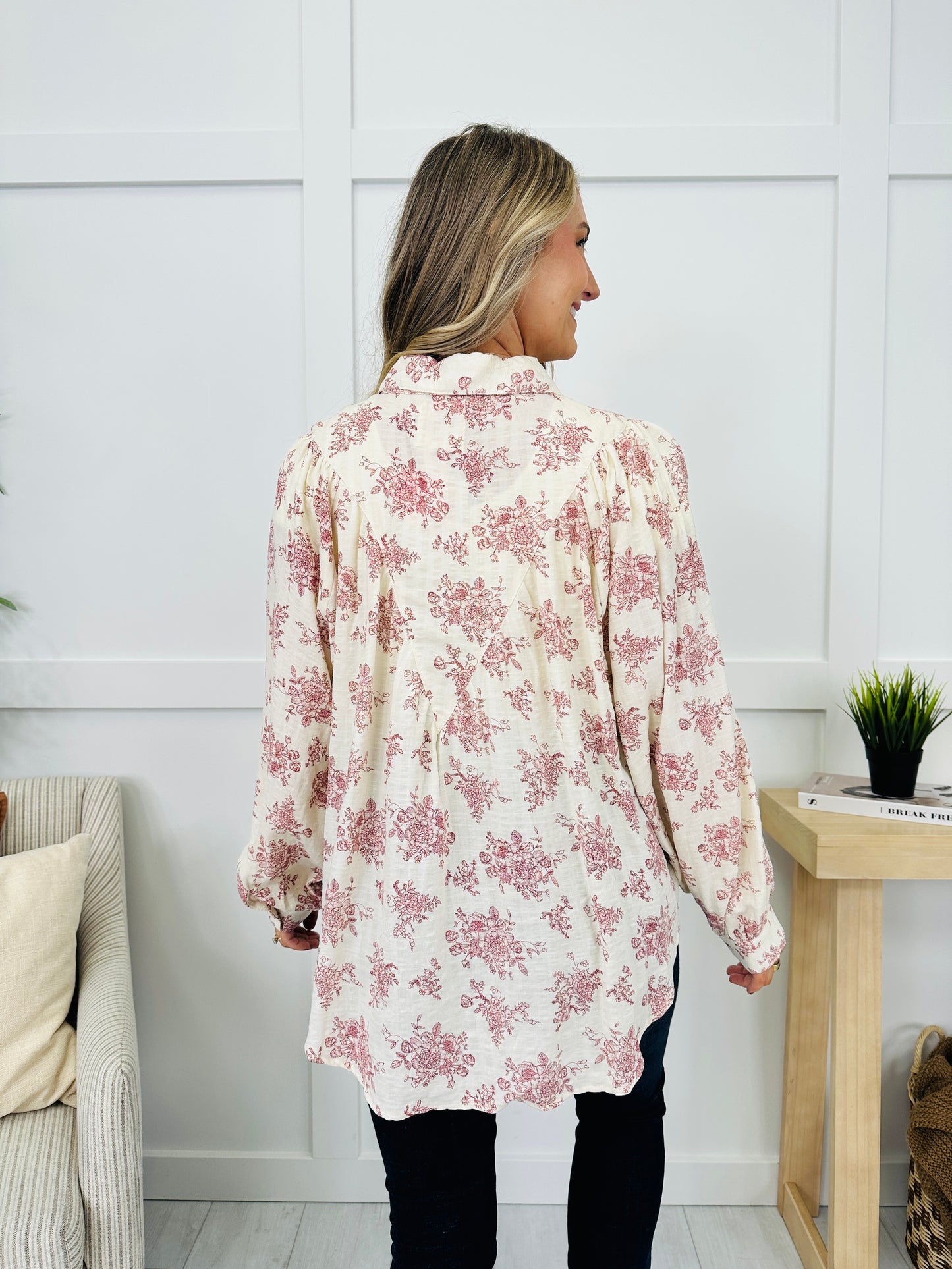 Sweet On Sunday Top in Dust Burgundy