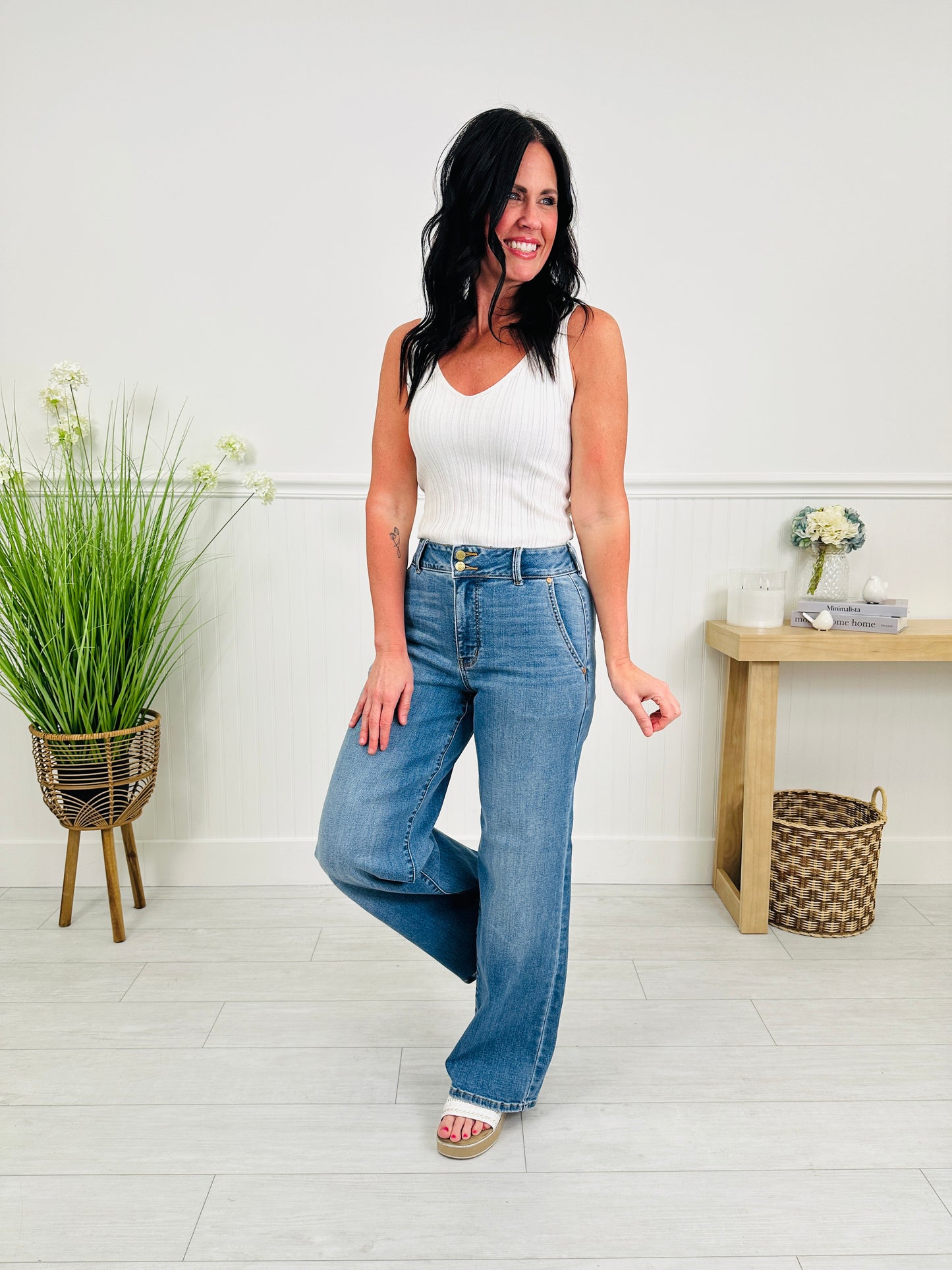 Judy Blue Everyday Icon Trouser Column Jeans