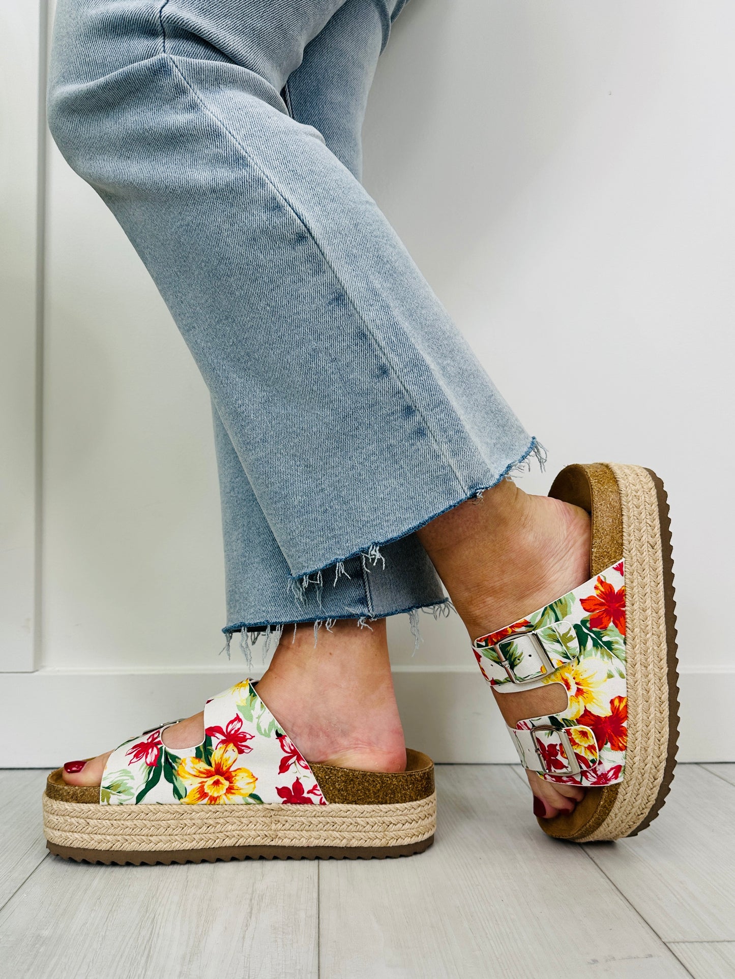 Sunshine on My Mind Sandals In White Floral