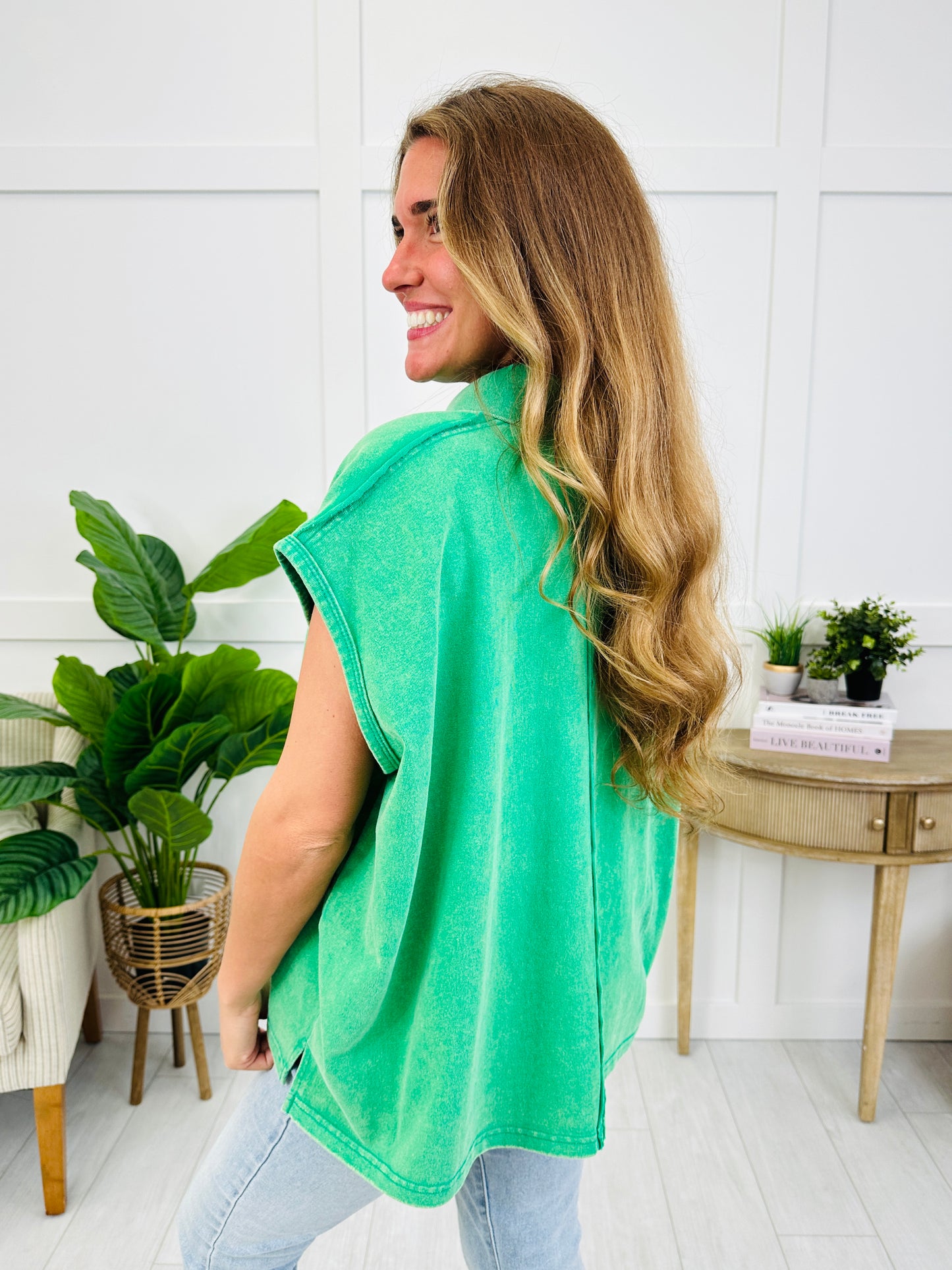 The Relaxed Edit Top In Kelly Green