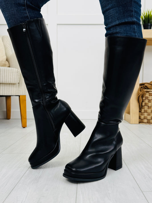 Rebel Reach Boots in Black