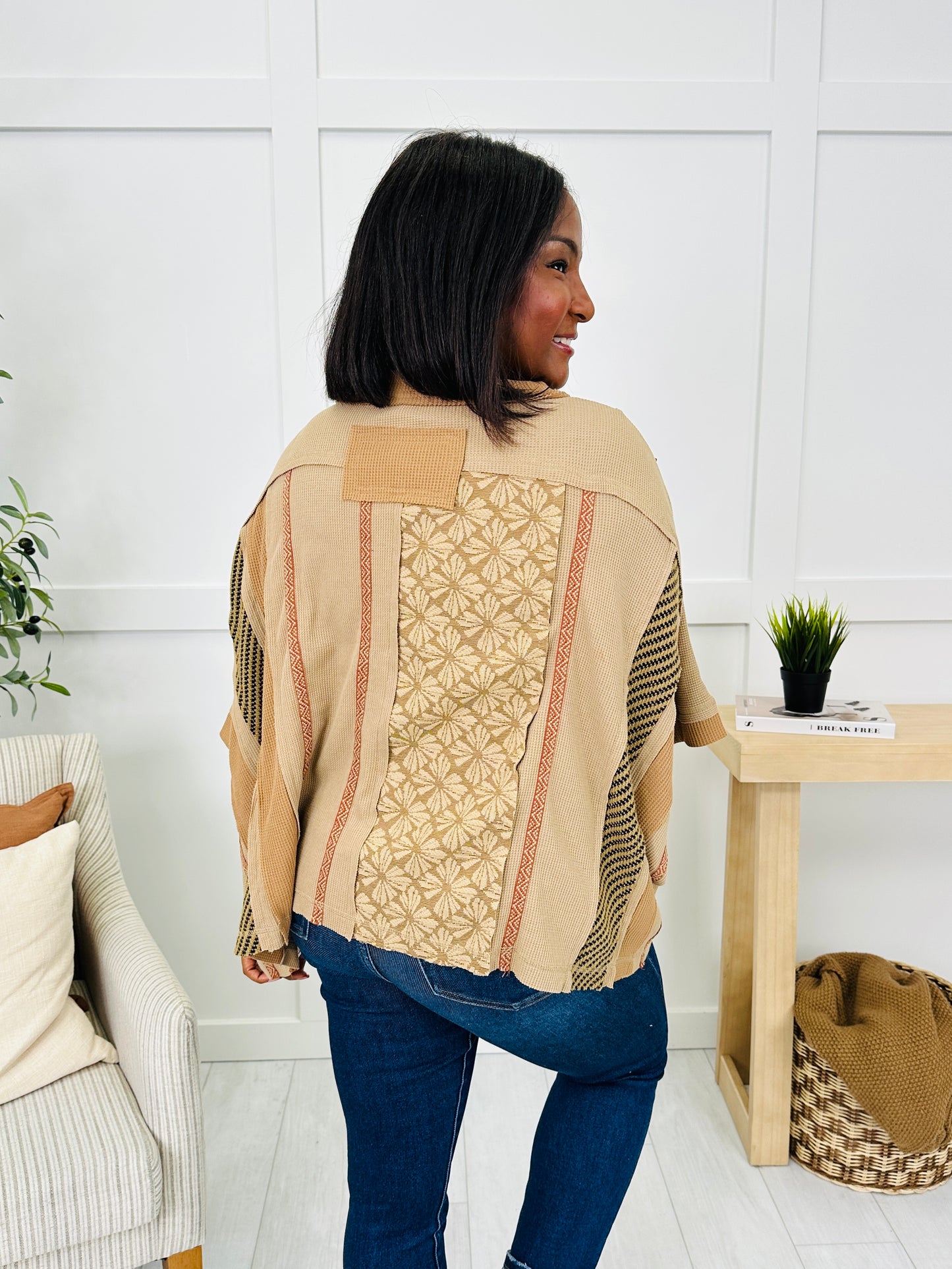 Faded Tales Top in Coffee