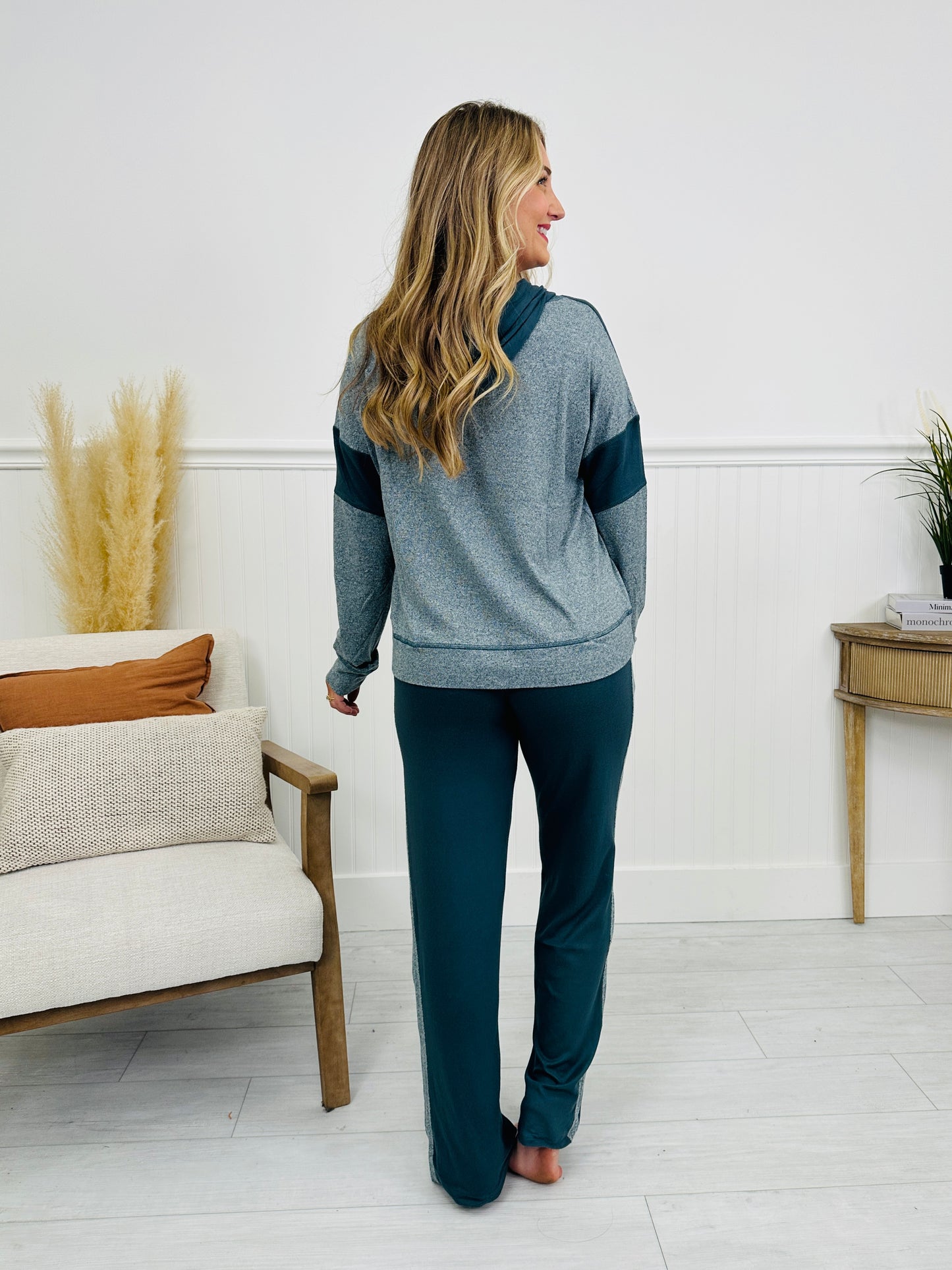 Stride In Sync Set- Multiple Colors!