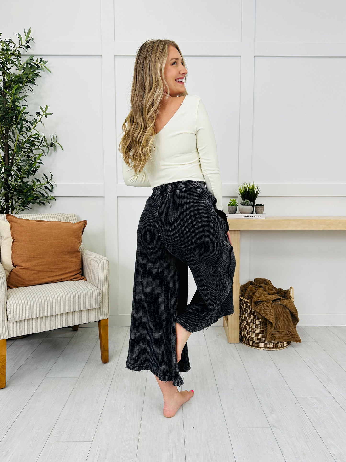 Wonderstruck By You Wide Leg Pants- Multiple Colors!