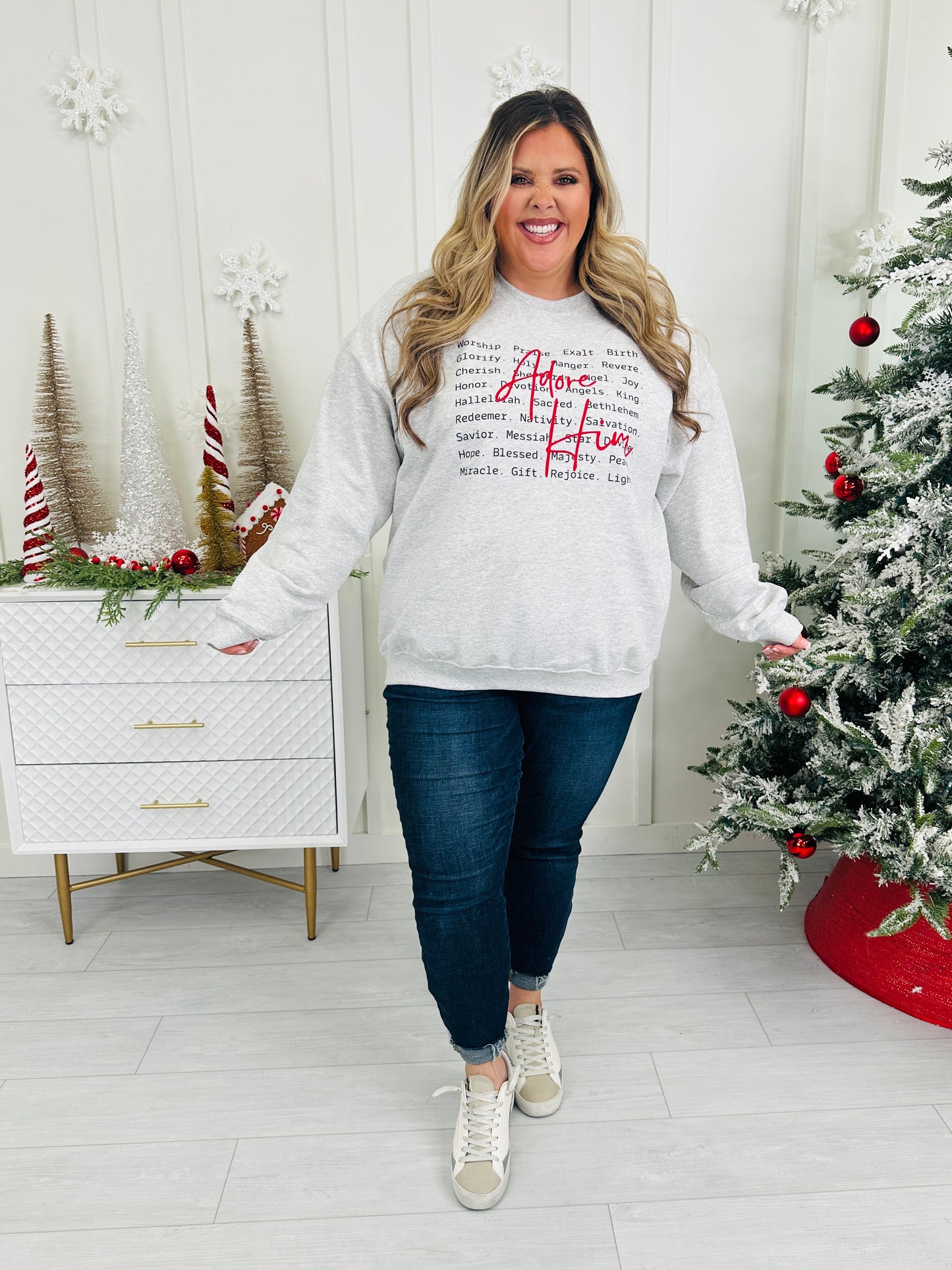 Adore Him Graphic Crewneck Sweatshirt