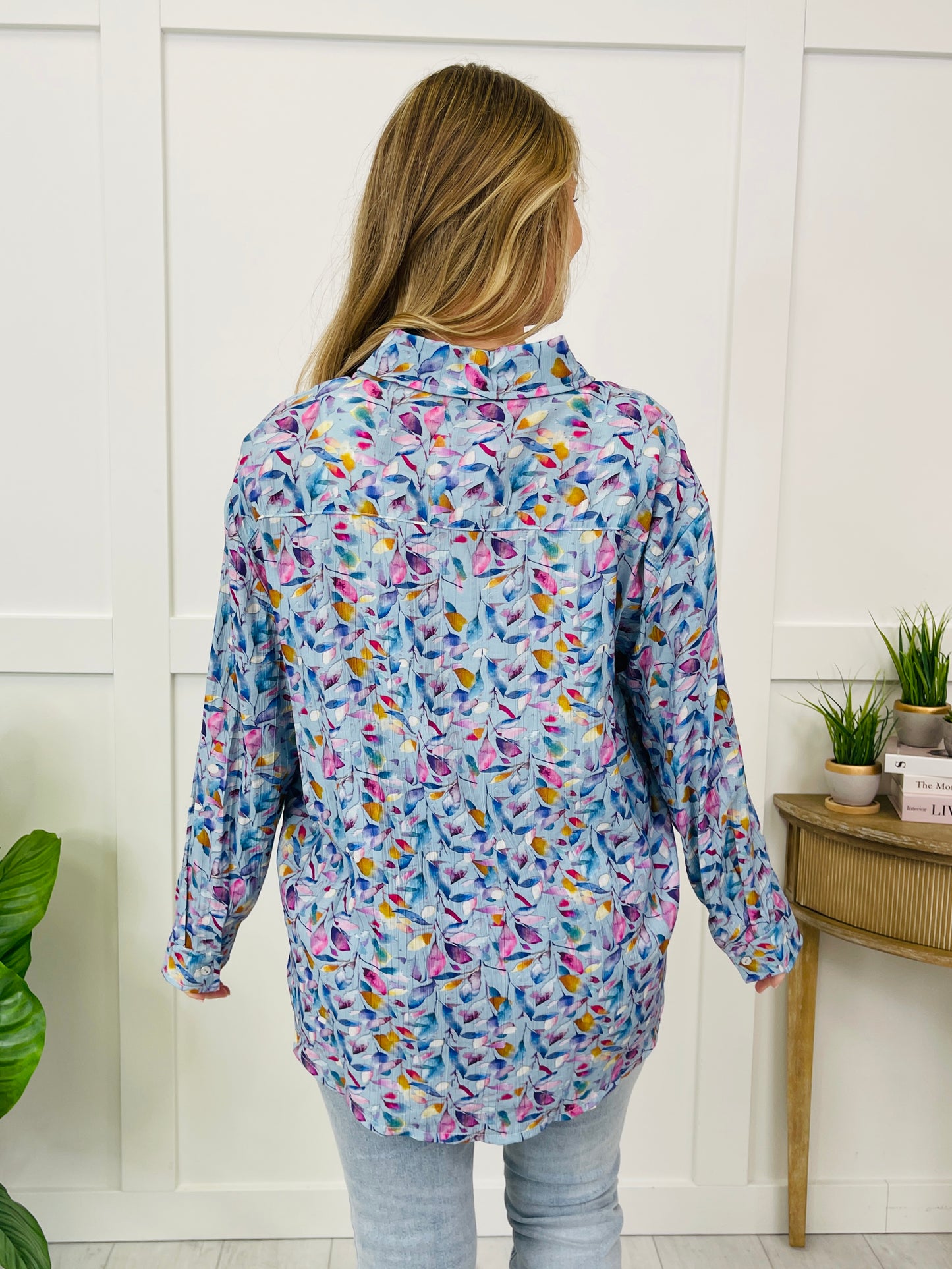 Wandering Patterns Top In Sky Blue Multi