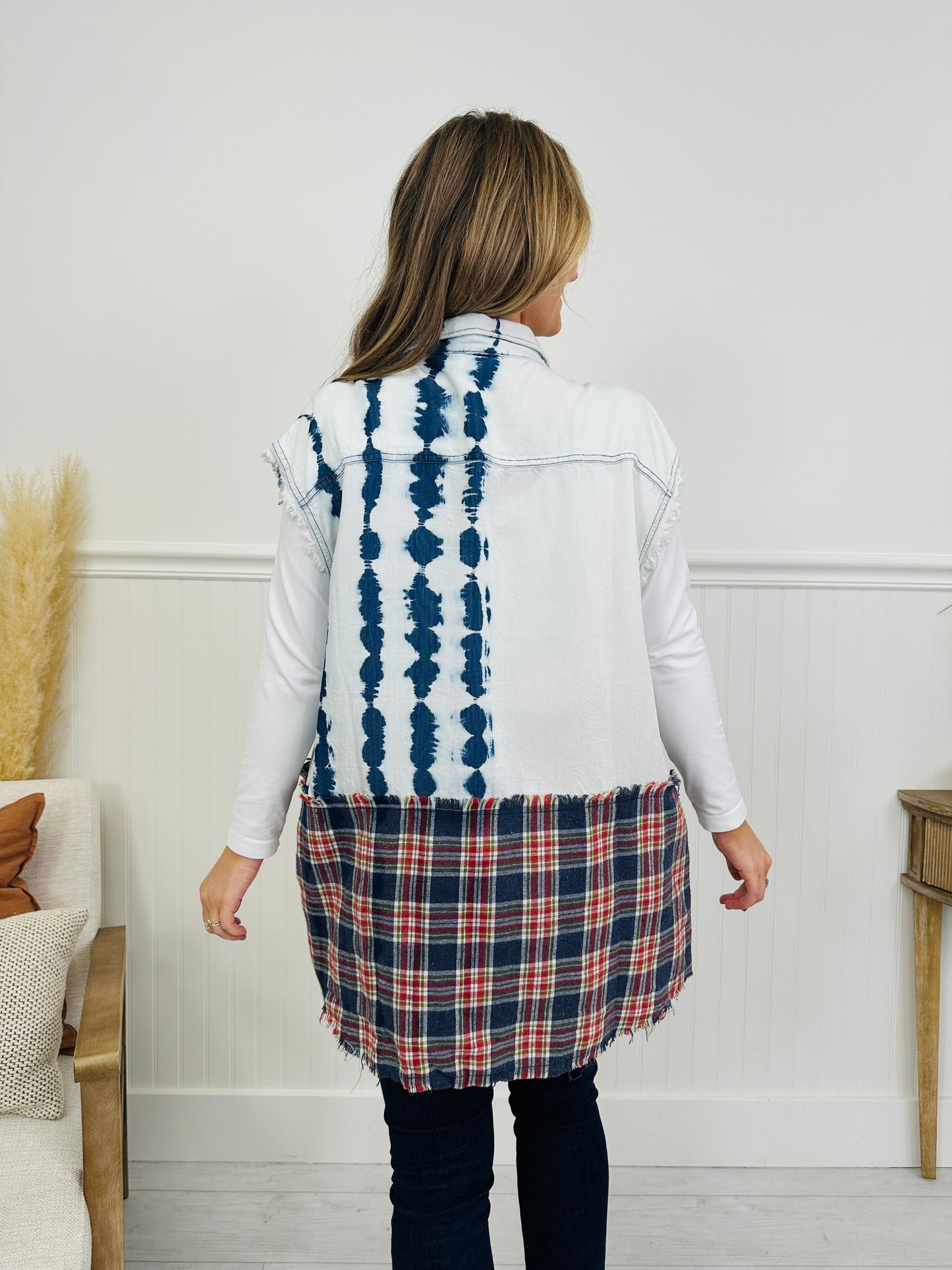 Check Me Later Vest in Navy