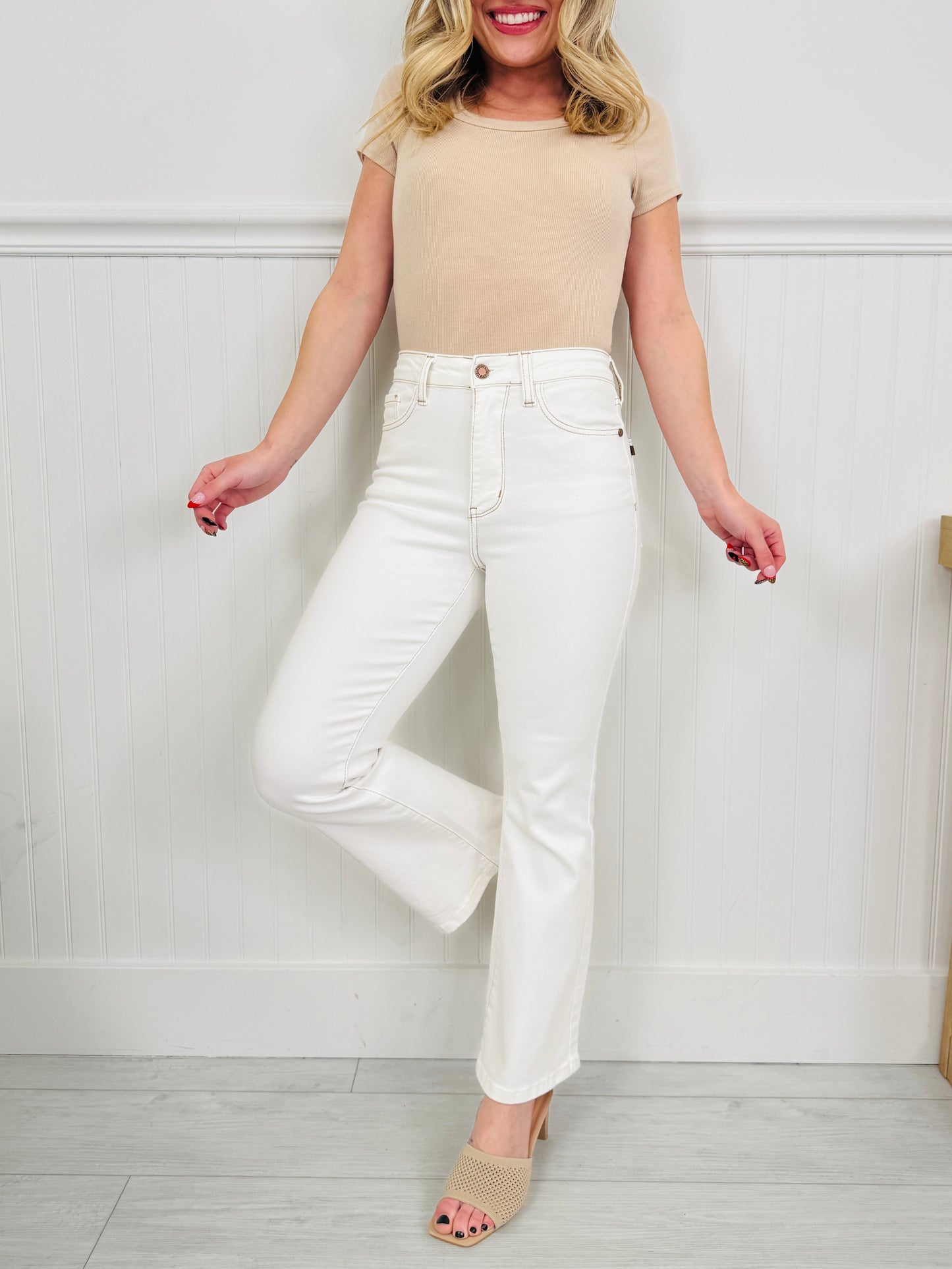 Judy Blue White Wash Kick Flare Jeans