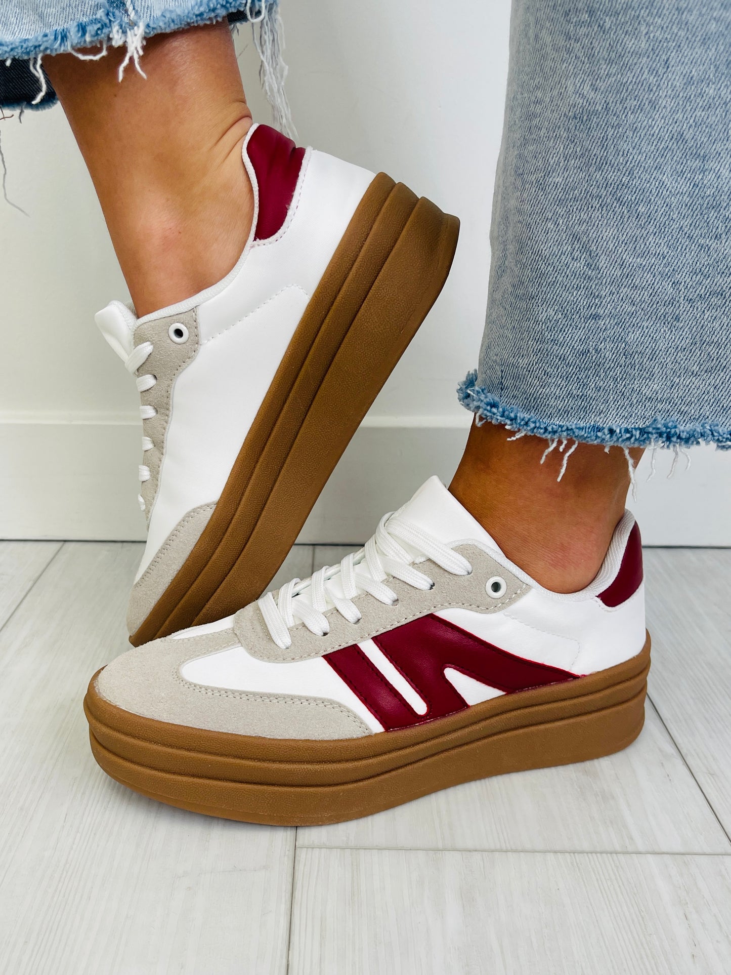 The New Chapter Sneakers In Grey Wine