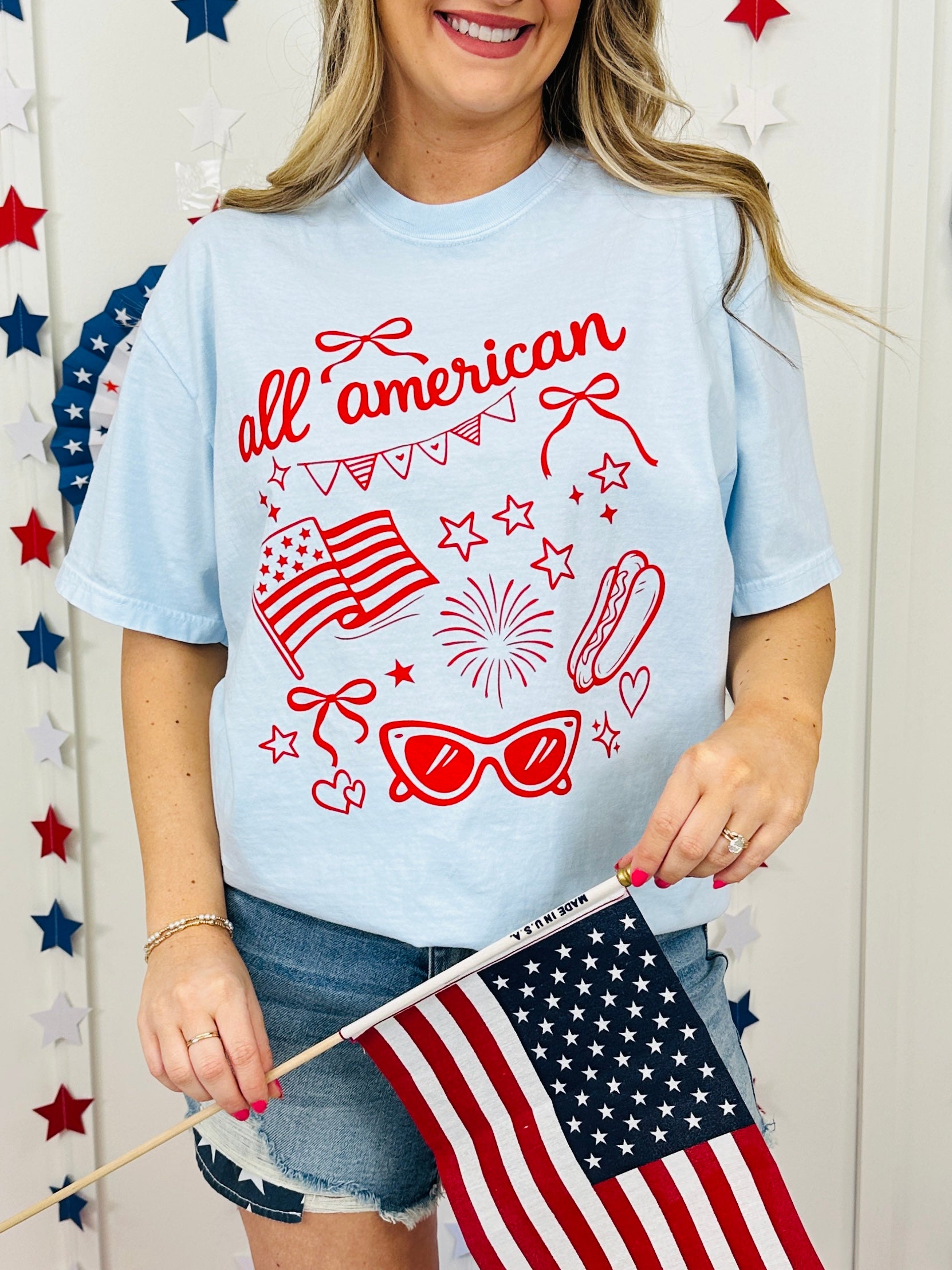 All American Graphic Tee – MOCO Boutique
