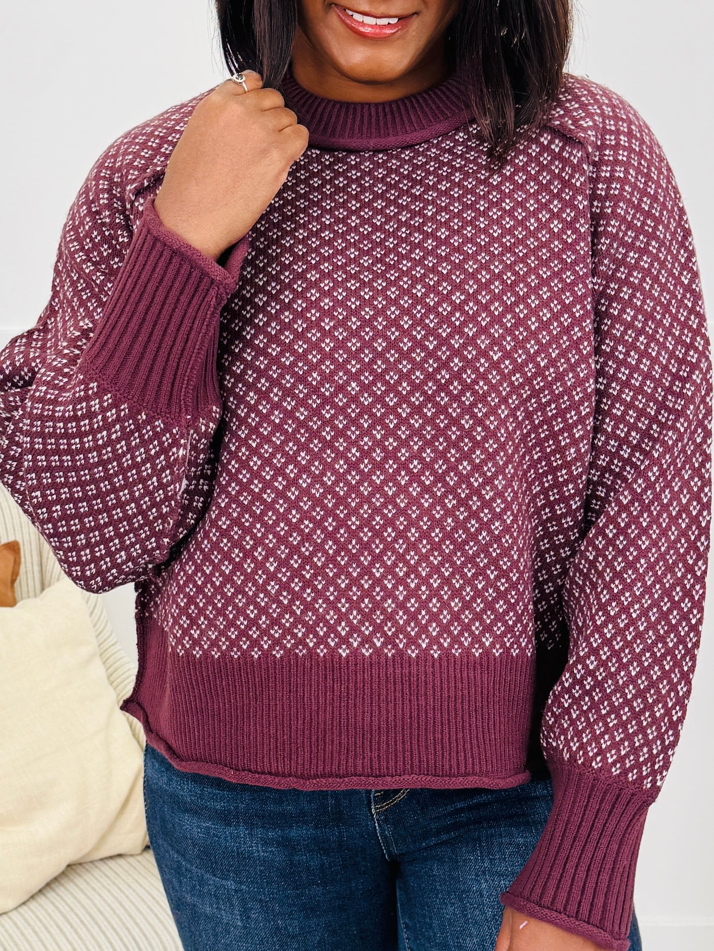 Harvest Hues Pullover in Dark Cherry/White