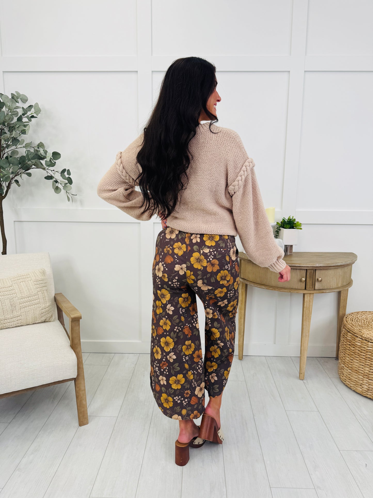 Easy Roamer Pants In Mocha Bloom Flower