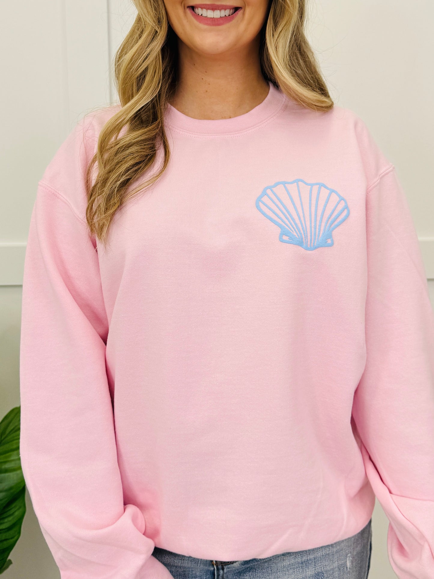 Saltwater Seashells Sunshine Graphic Crewneck Sweatshirt