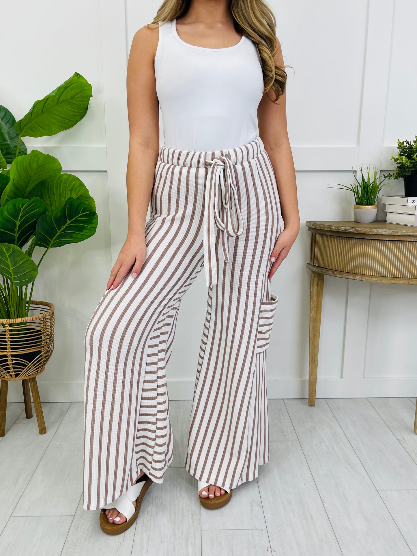 Coastal Motion Pants
