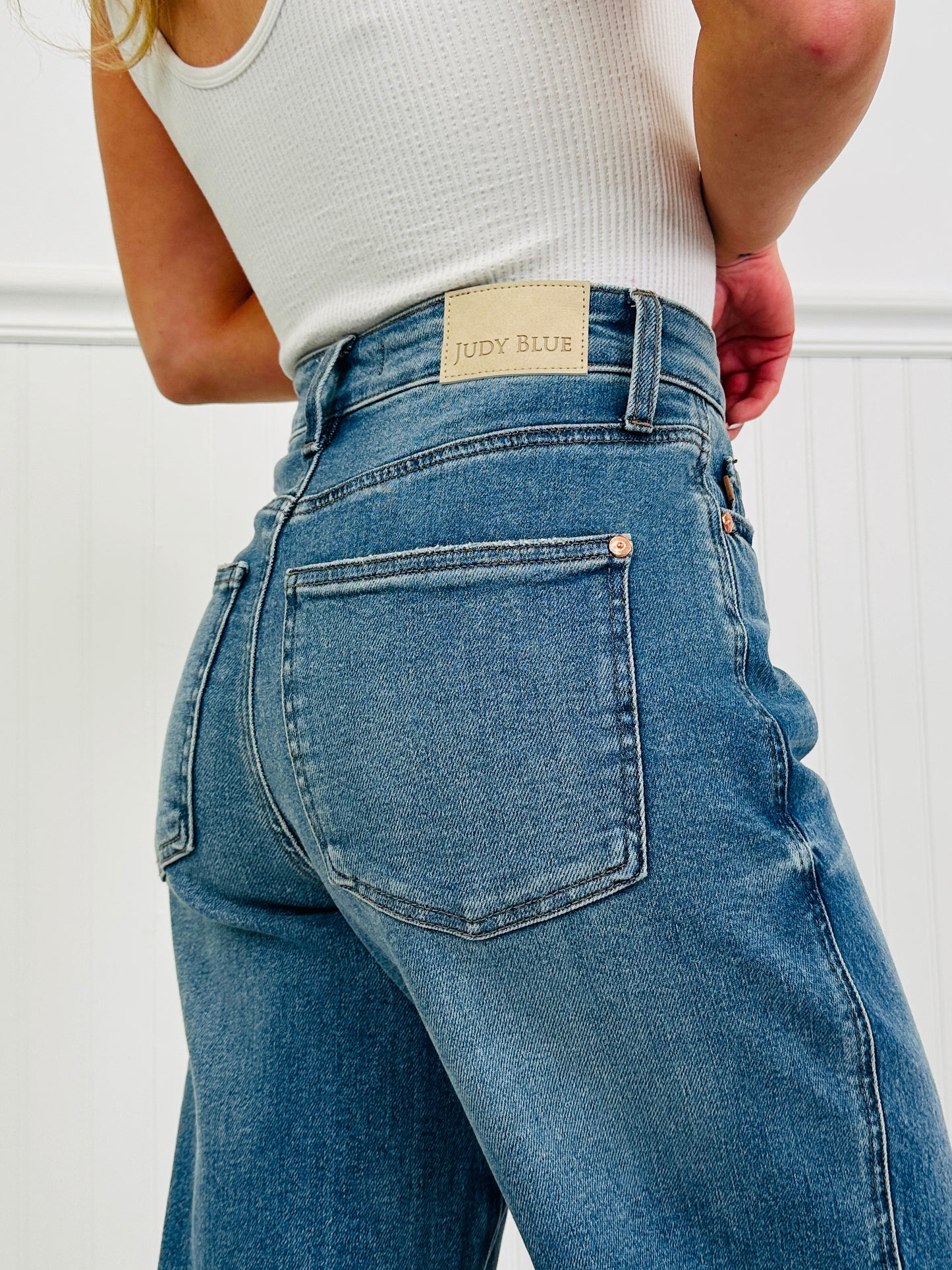 Judy Blue Chill Vibes Baggy Jeans