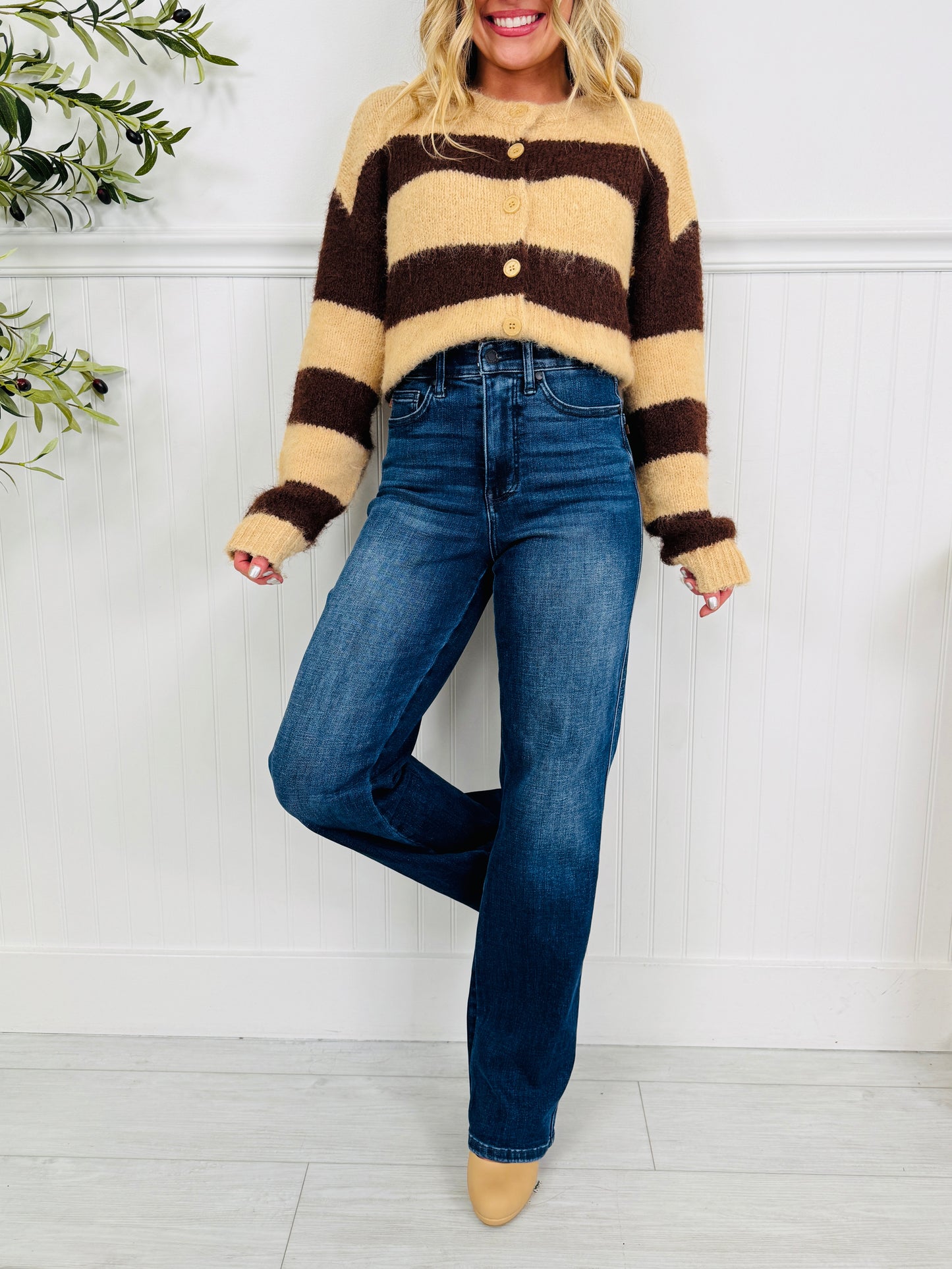 Judy Blue Always A Classic Tummy Control Straight Jeans