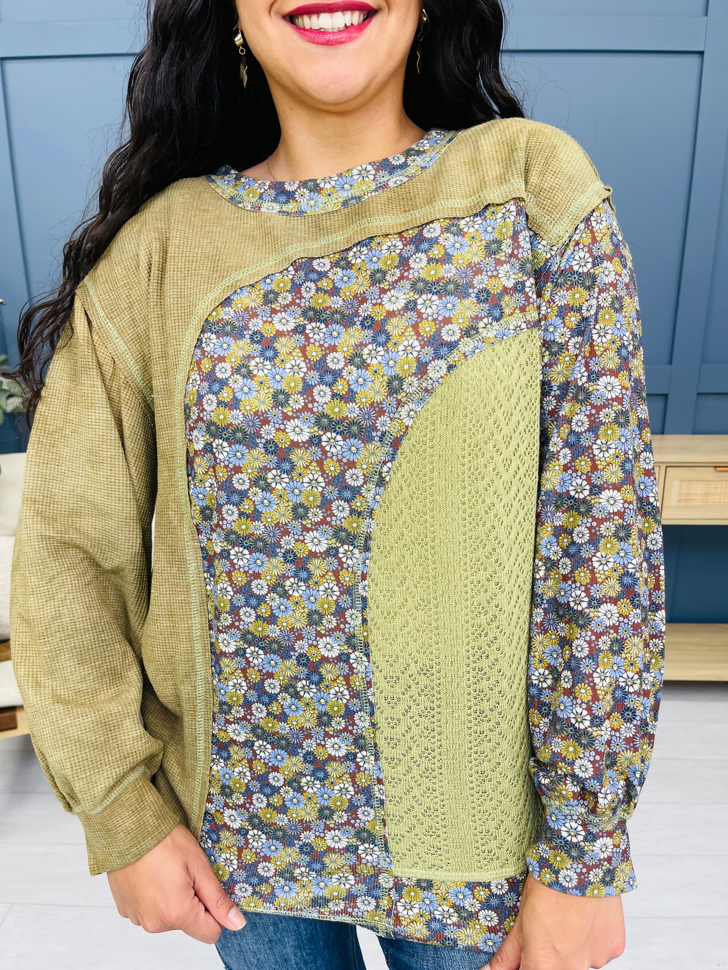 Garden Glow Top In Olive Multi