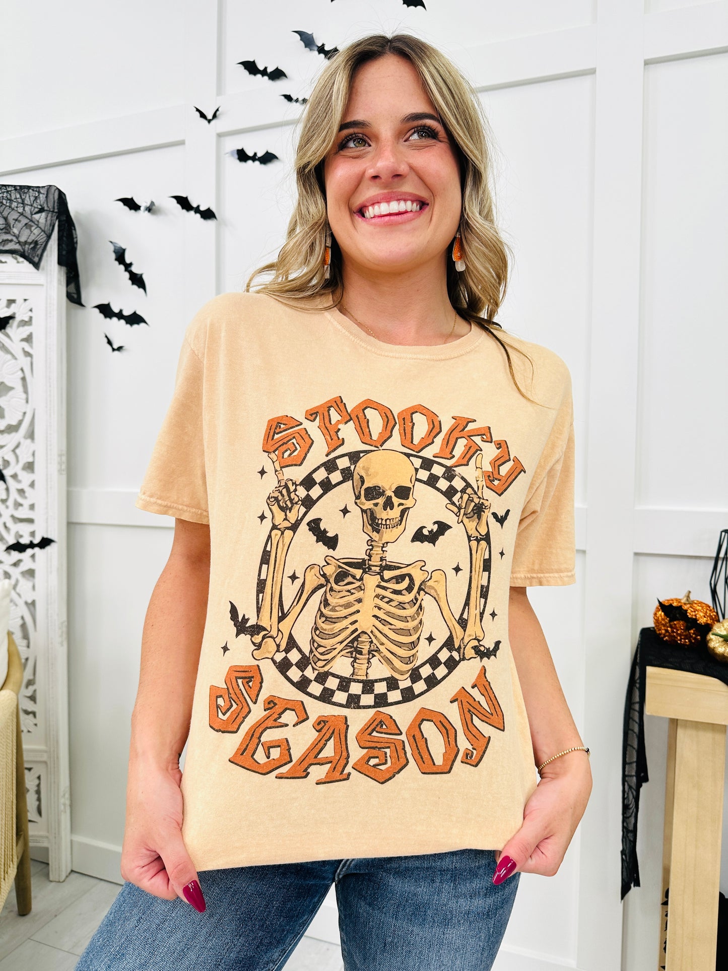 REG/CURVY Spooky Season Graphic Tee