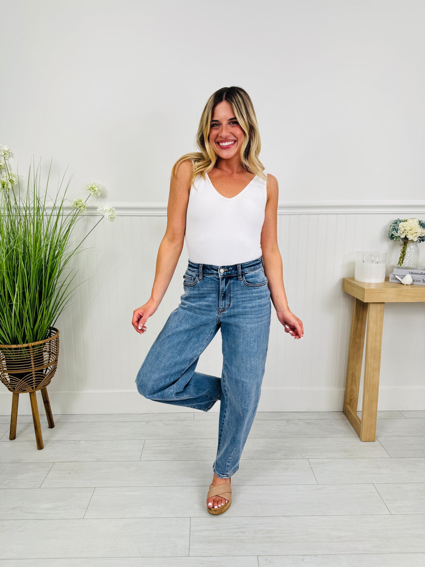 Judy Blue Breezy Barrel Jeans