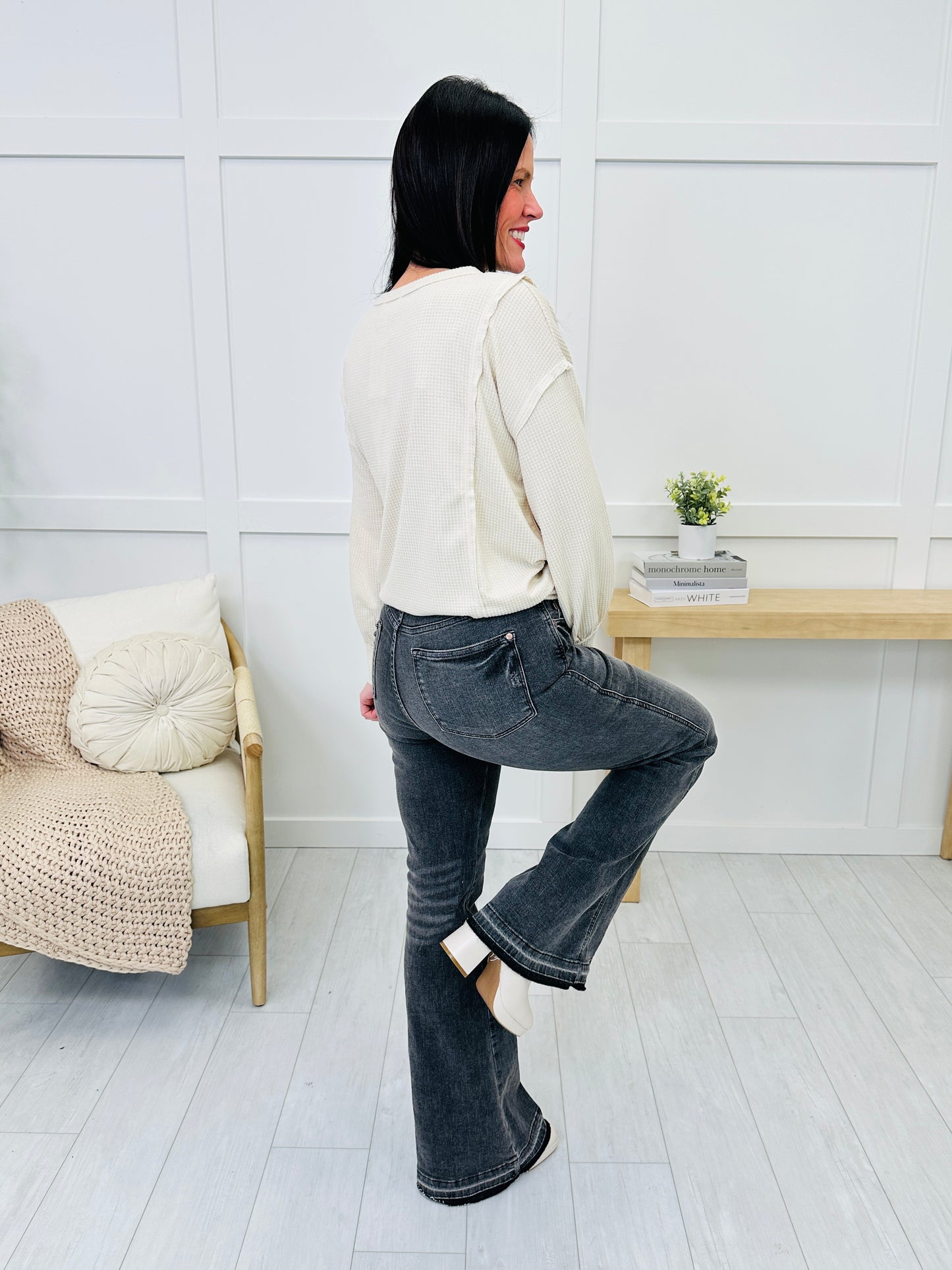 Judy Blue Midnight Moves Tummy Control Flare Jeans