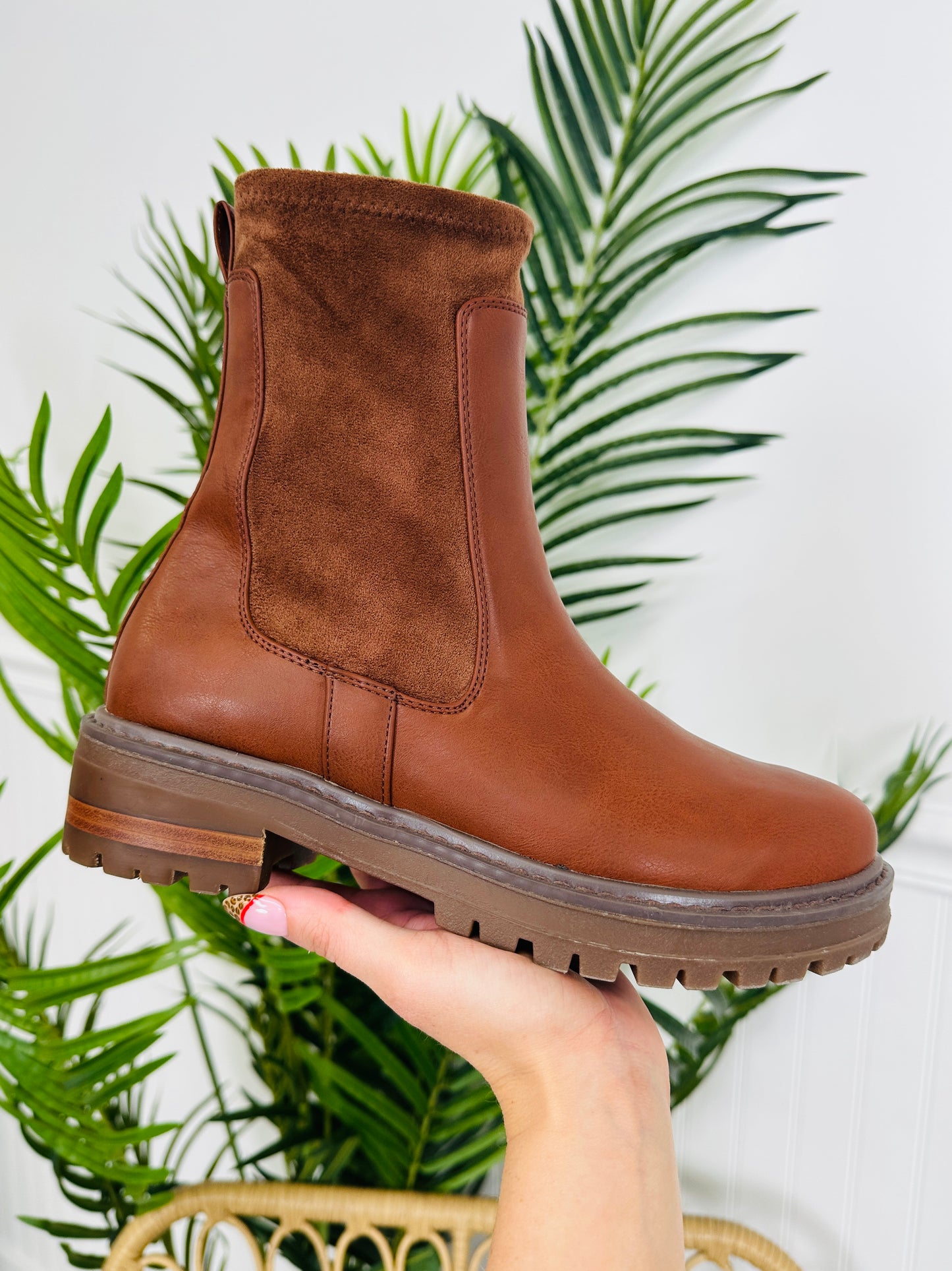 Midnight March Boots in Tan