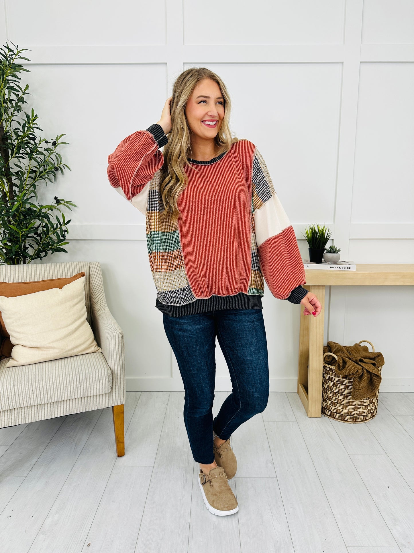 Where The Seasons Change Pullover