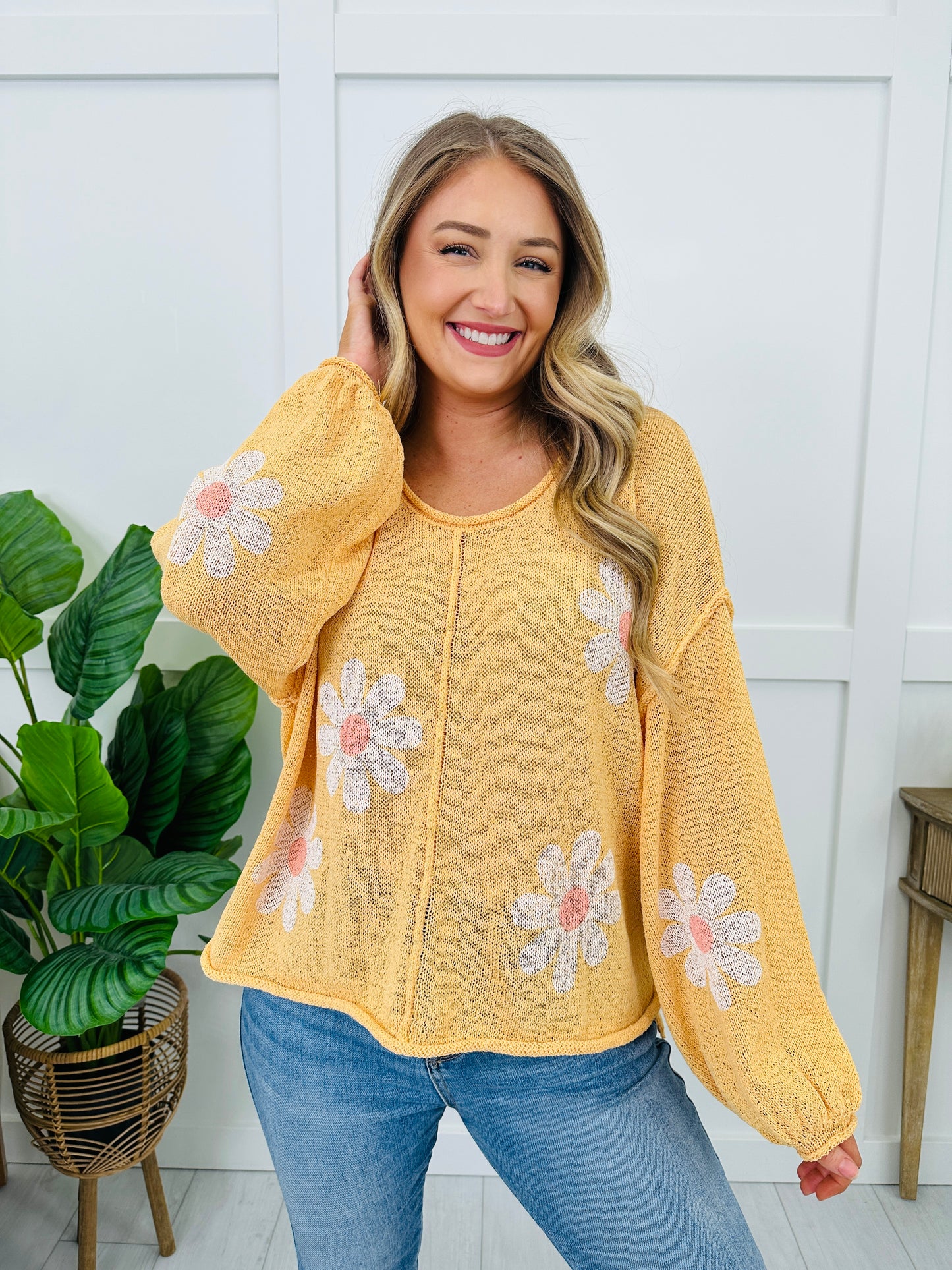 Blooming Good Vibes Top in Apricot