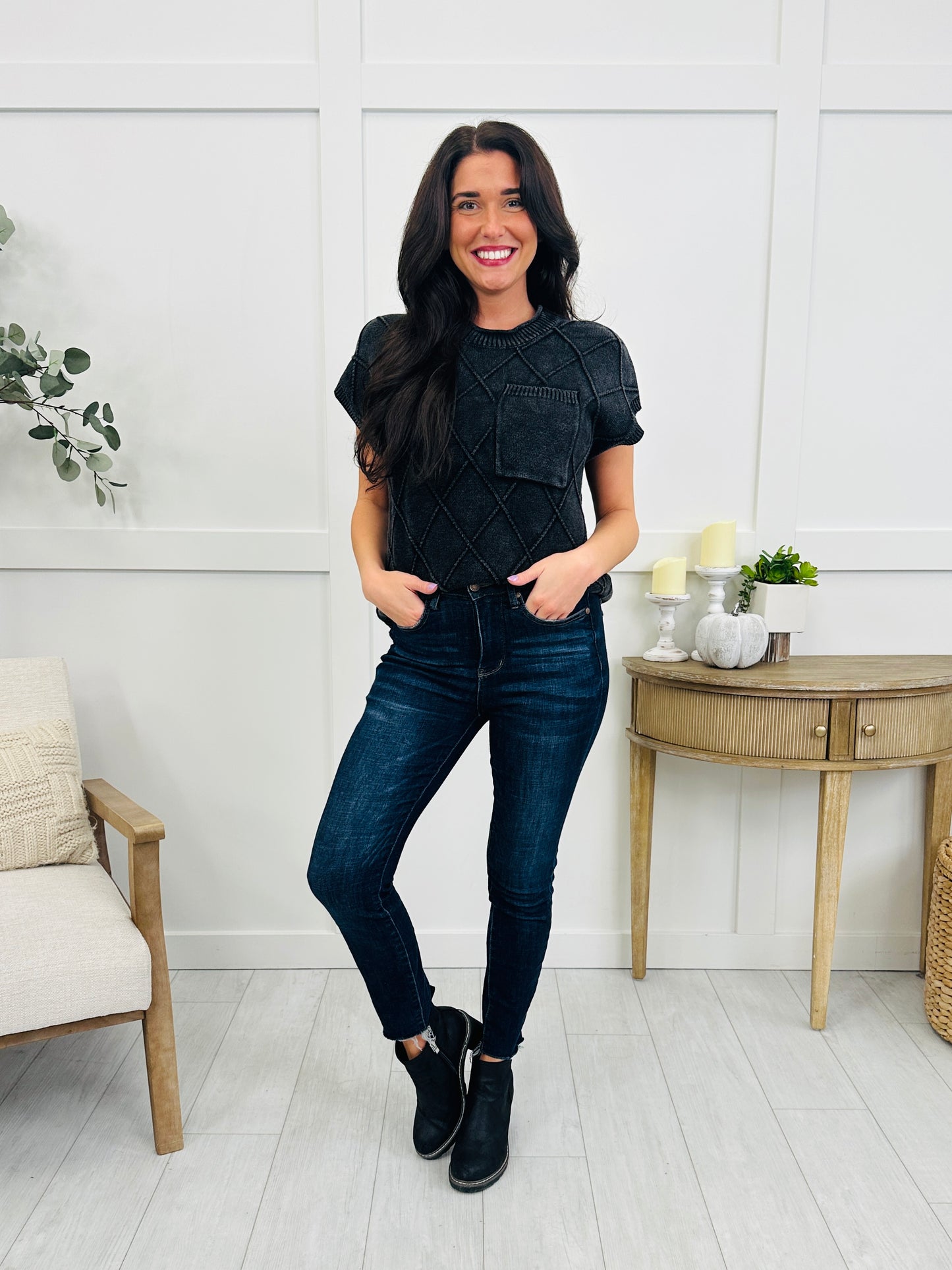 The Signature Stitch Top In Black