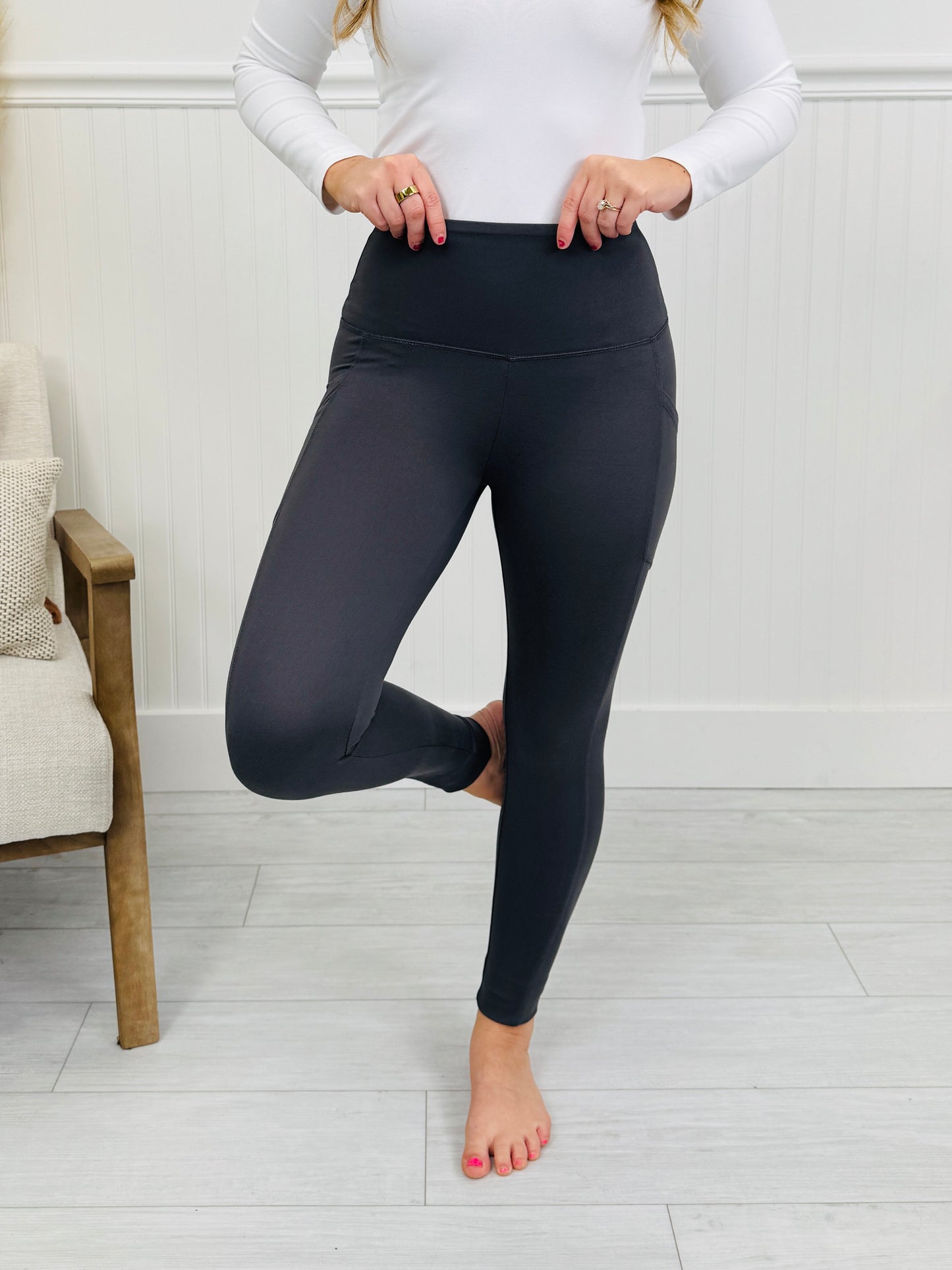 Nothing In The Way Leggings In Ash Grey