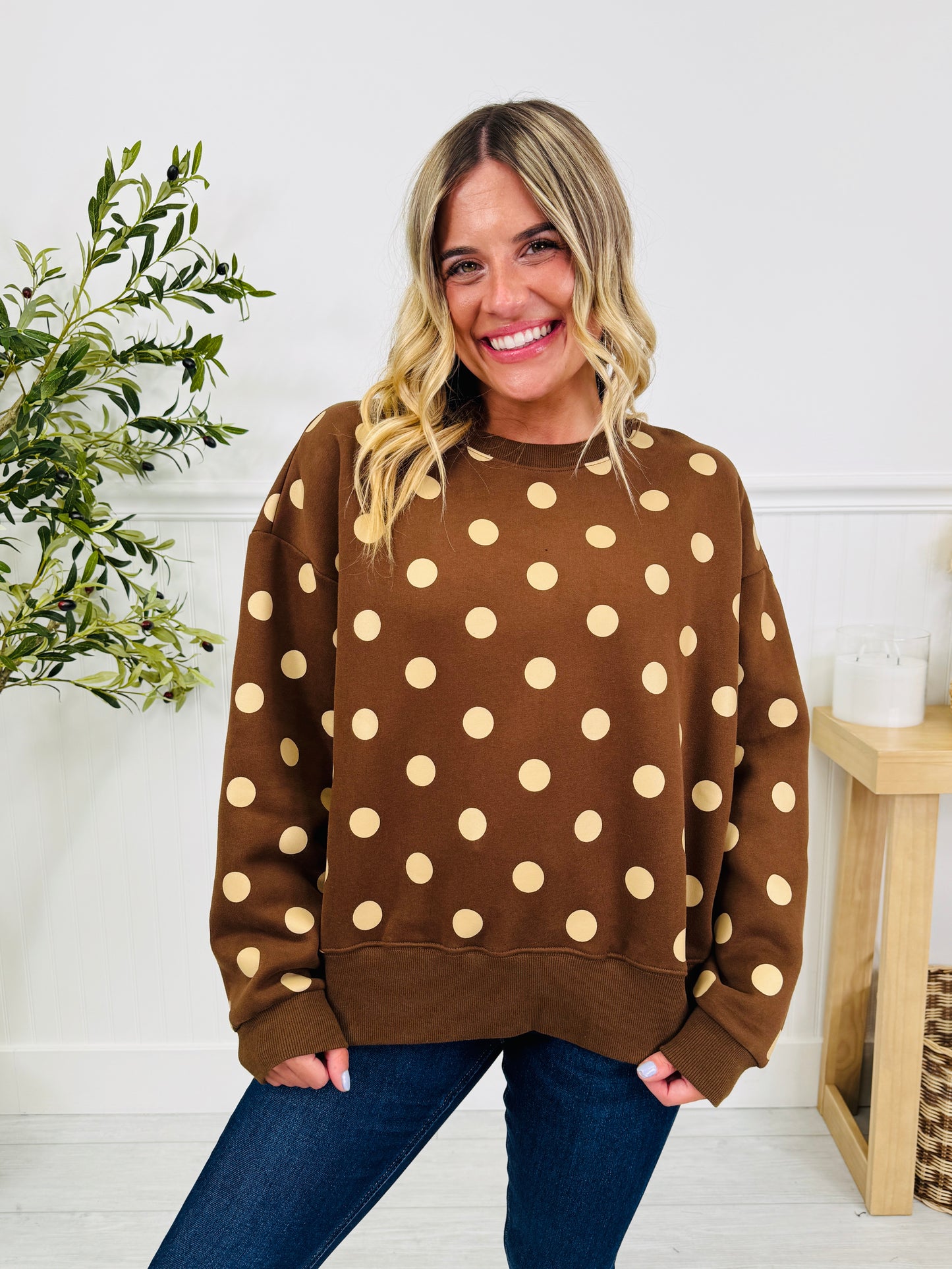 Dot Your Day Pullover In Chocolate