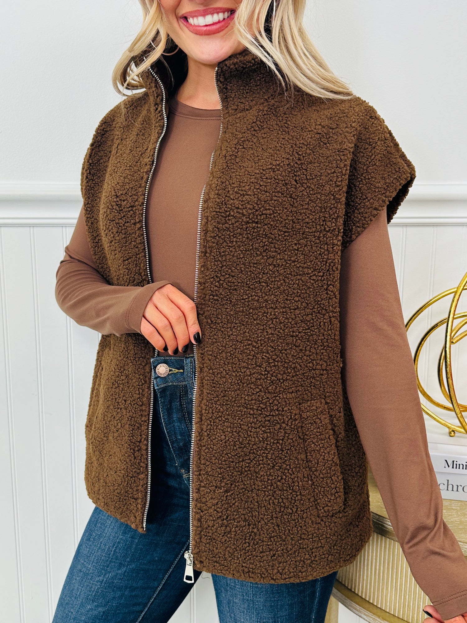 Warm Hug Vest In Multiple Colors – MOCO Boutique