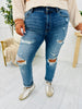 Judy Blue Somewhere On a Bleach Mid Rise Boyfriend Jeans in REG/CURVY