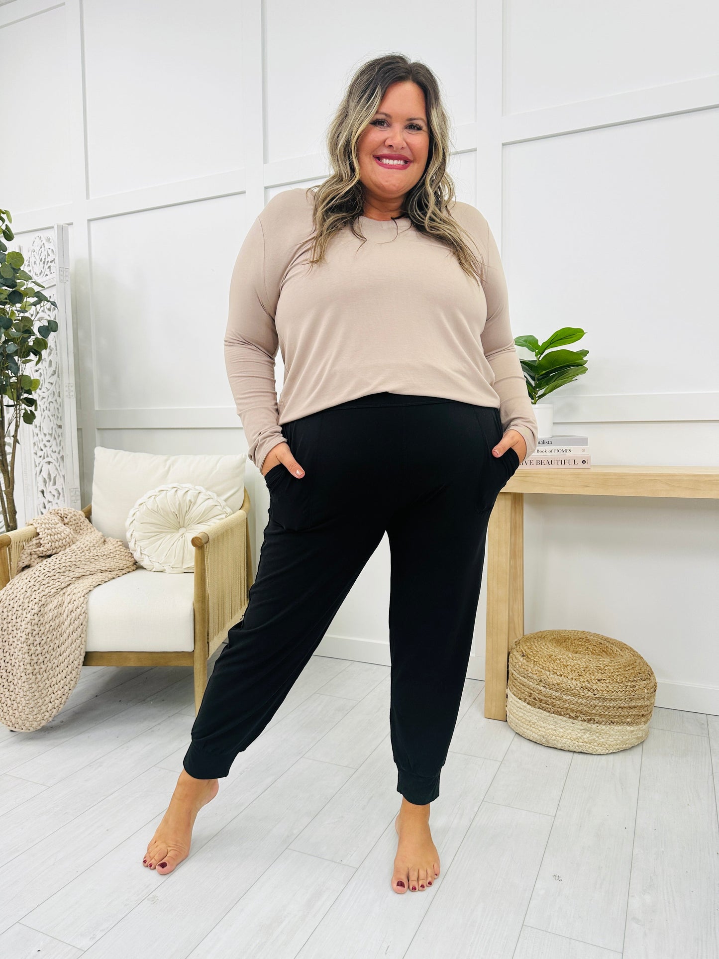 REG/CURVY On The Move Joggers