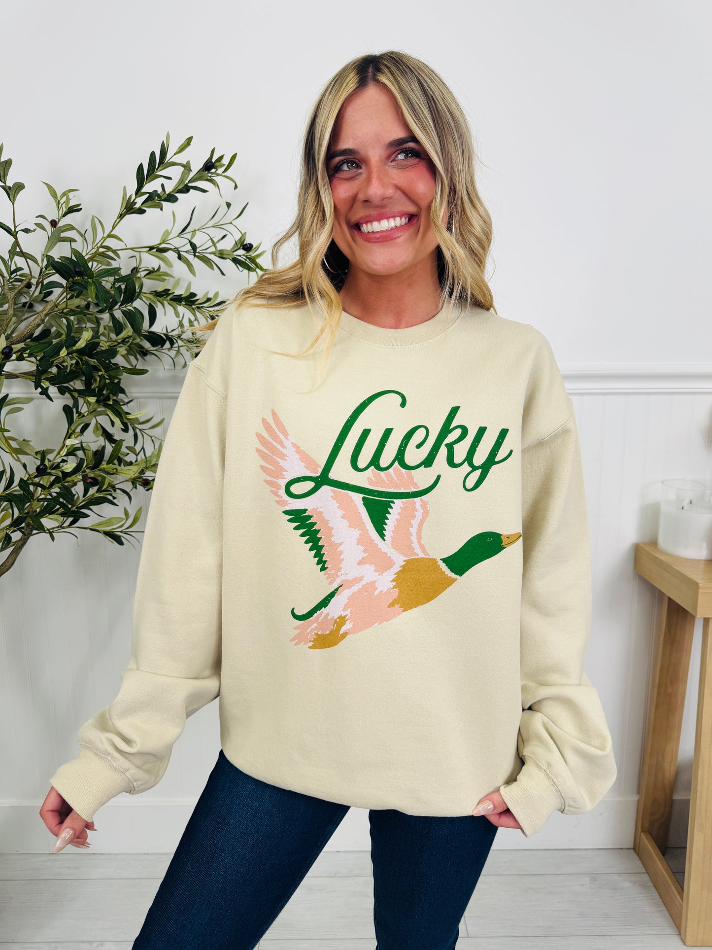 Lucky Mallard Duck Graphic Crewneck Sweatshirt