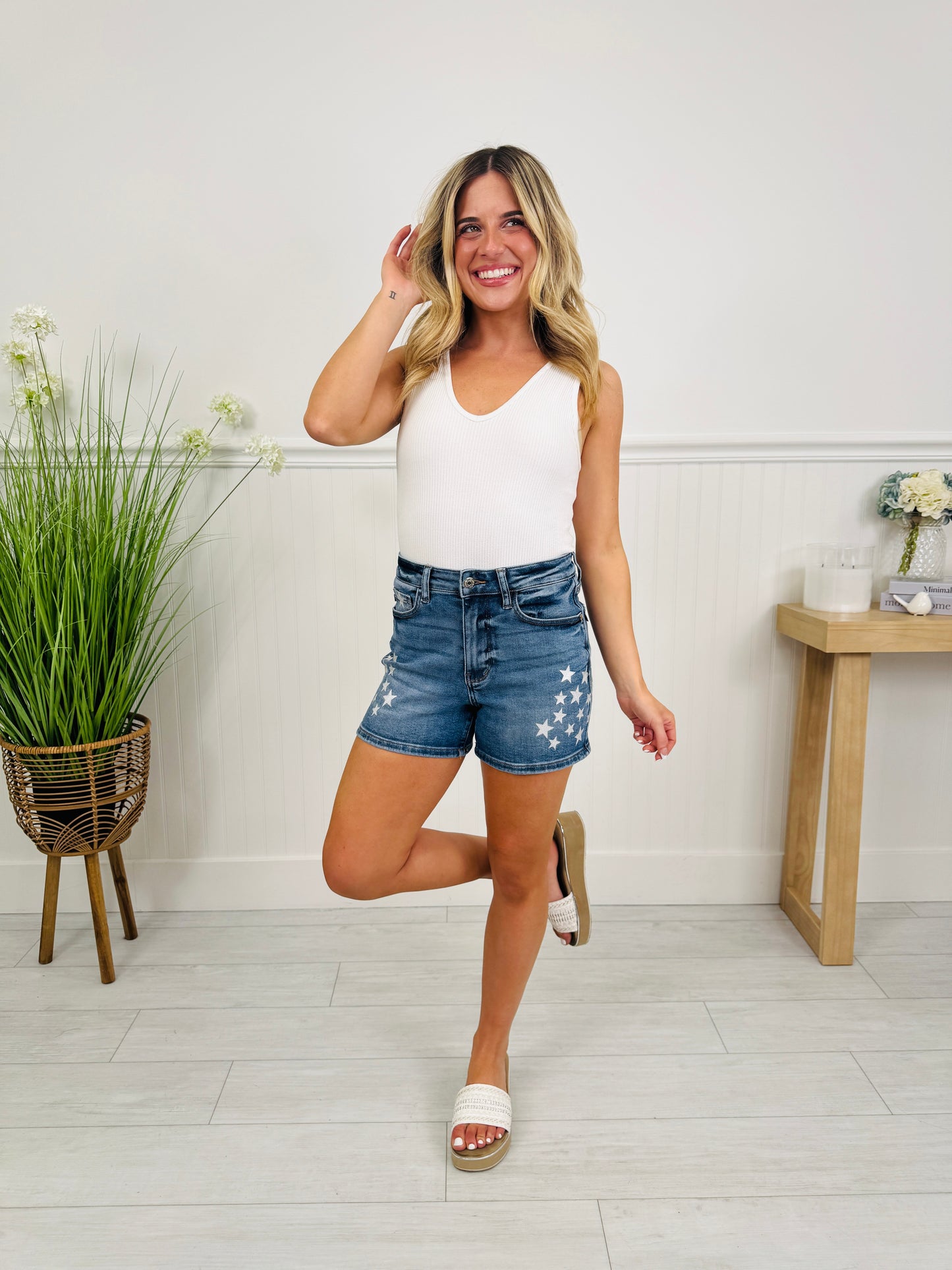 Judy Blue Star of Summer Shorts